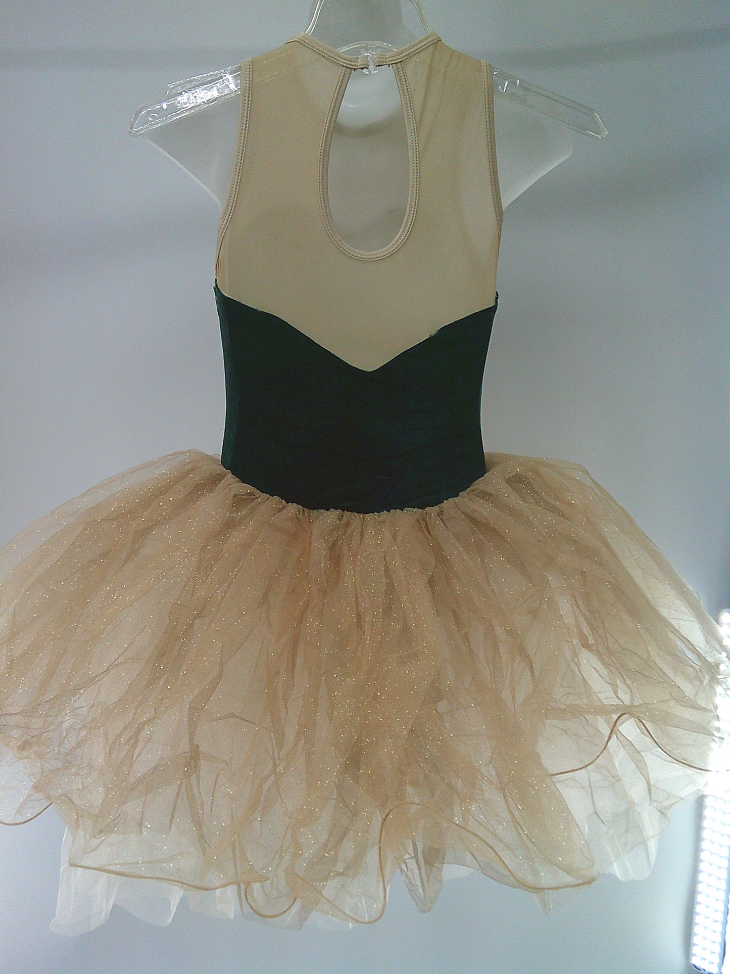 Pre-Owned Costume Curtain Call  E2134 Large Child  Green  Ballet Sequin Peacock