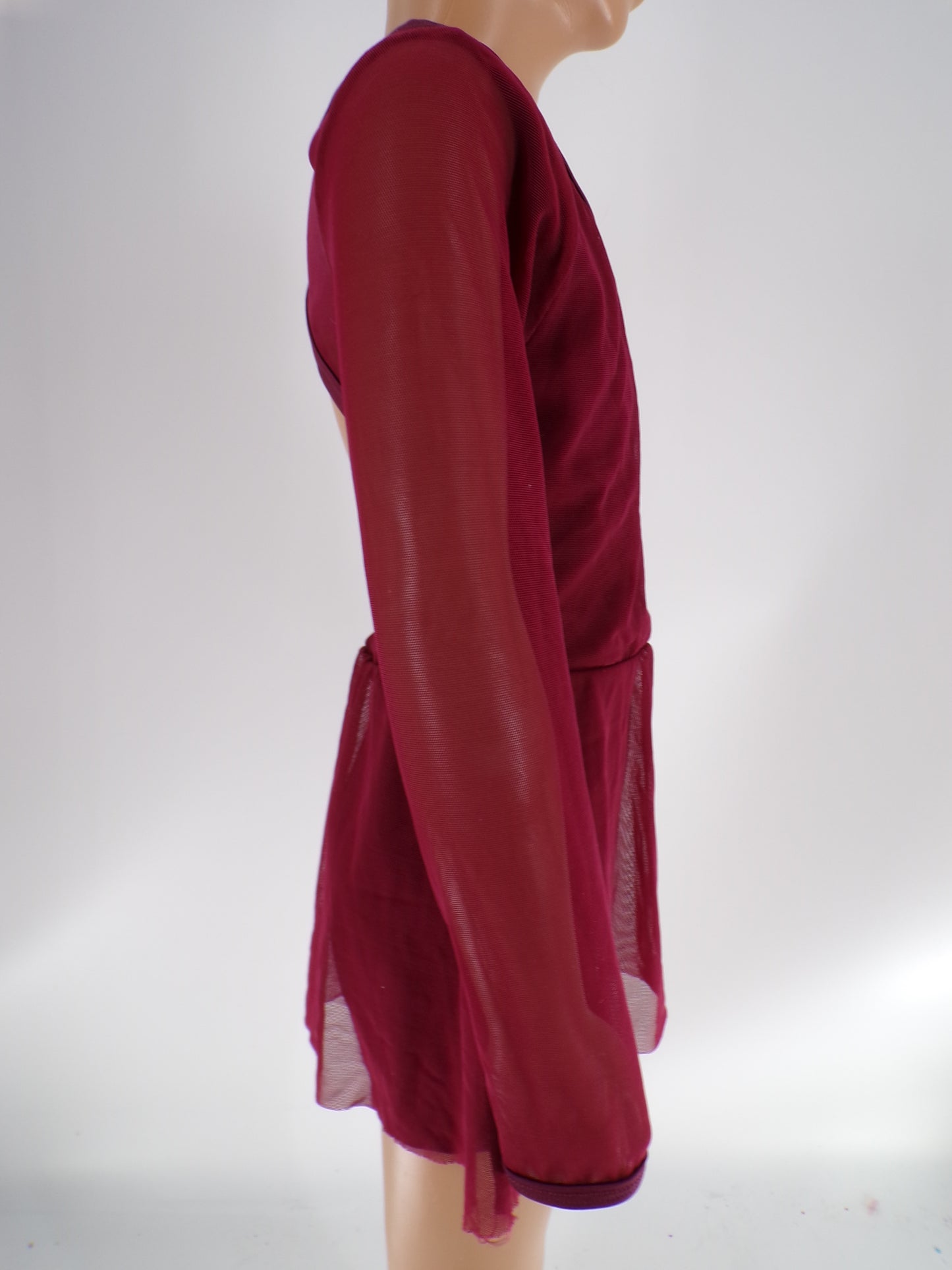 Pre-Owned Costume Curtain Call  P735 Small Child Burgundy  Contemporary