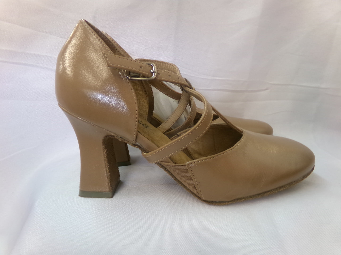Pre-Owned Ballroom Shoes So Danca SD153 Leather 3" Heel Cross and T-Strap