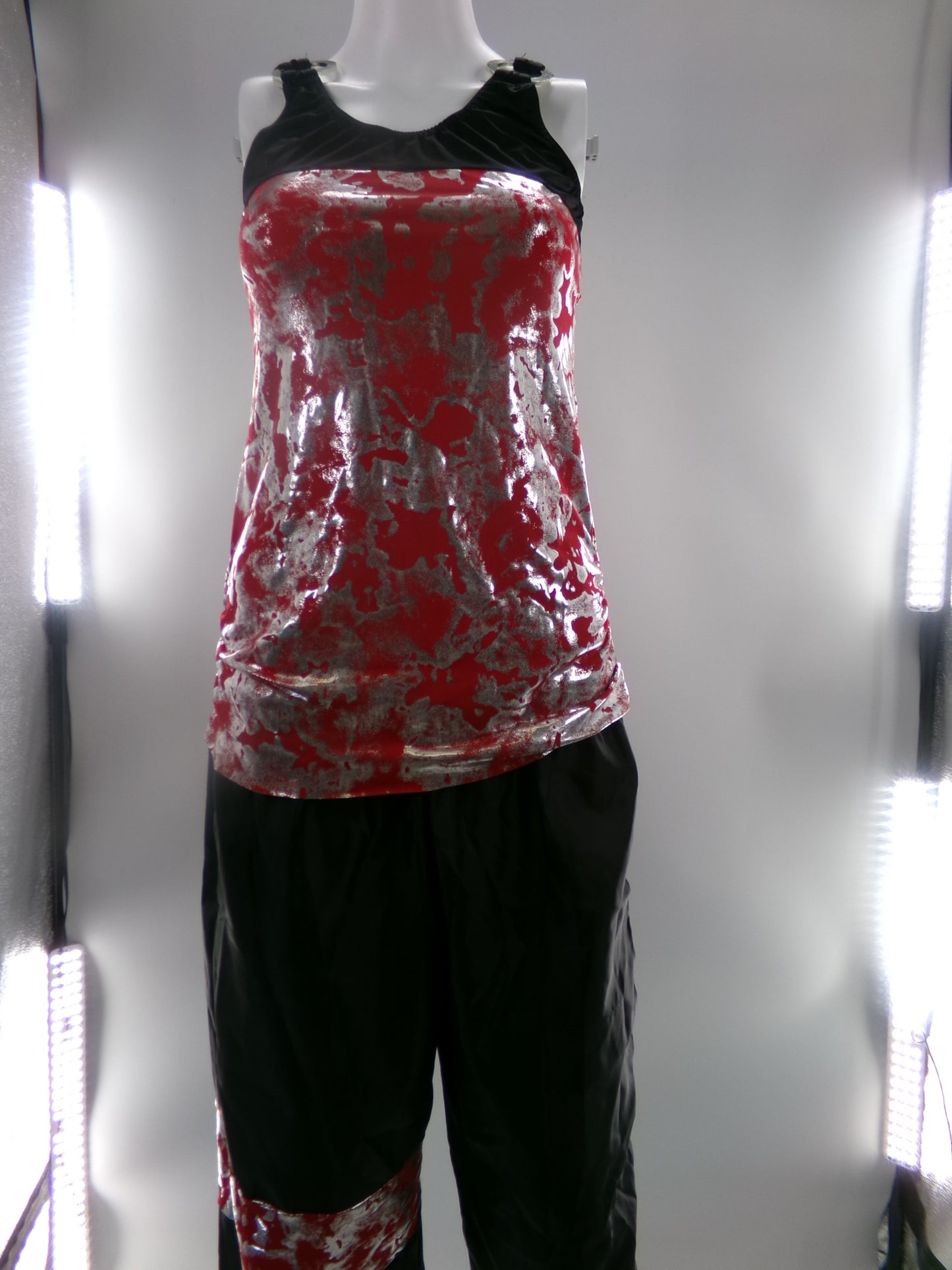 Pre-Owned Costume XL Child Red Dansco Jazz Tap Clogging Hip Hop Metallic Graffiti