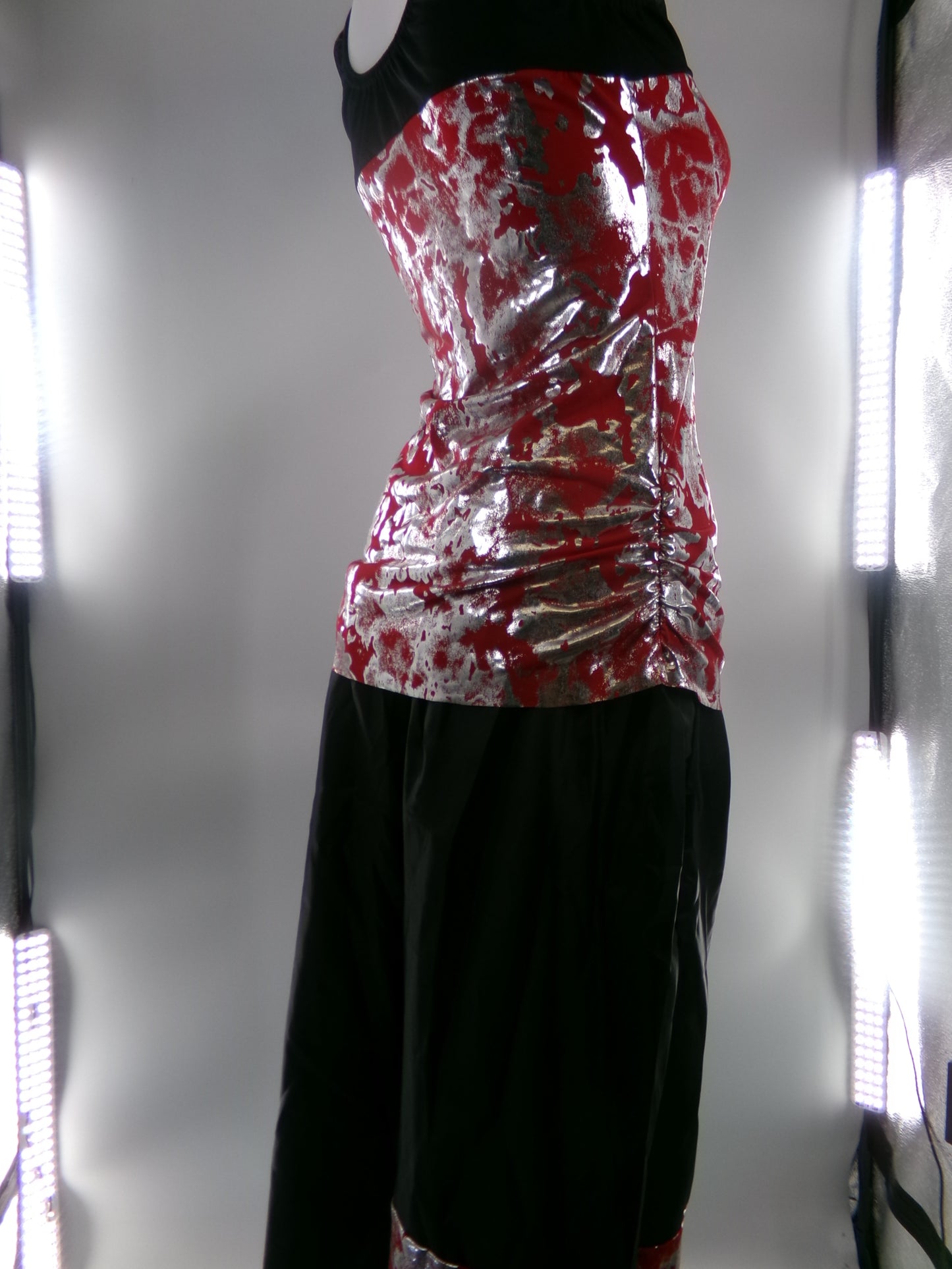 Pre-Owned Costume XL Child Red Dansco Jazz Tap Clogging Hip Hop Metallic Graffiti