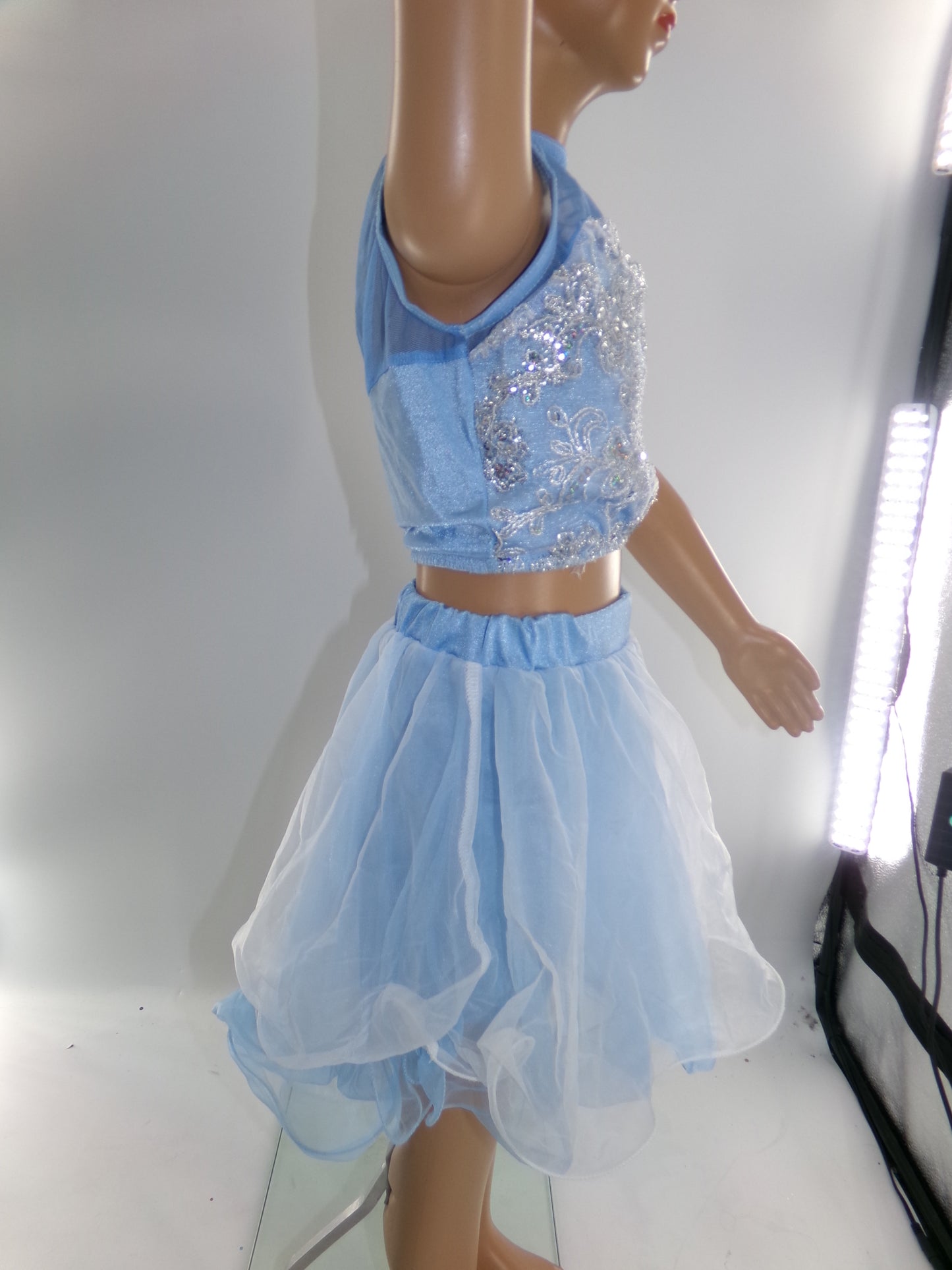 Pre-Owned Costume Medium Child Blue Costume Gallery 17229 Lyrical Ballet Contemporary 2 pc Sequin Flowy