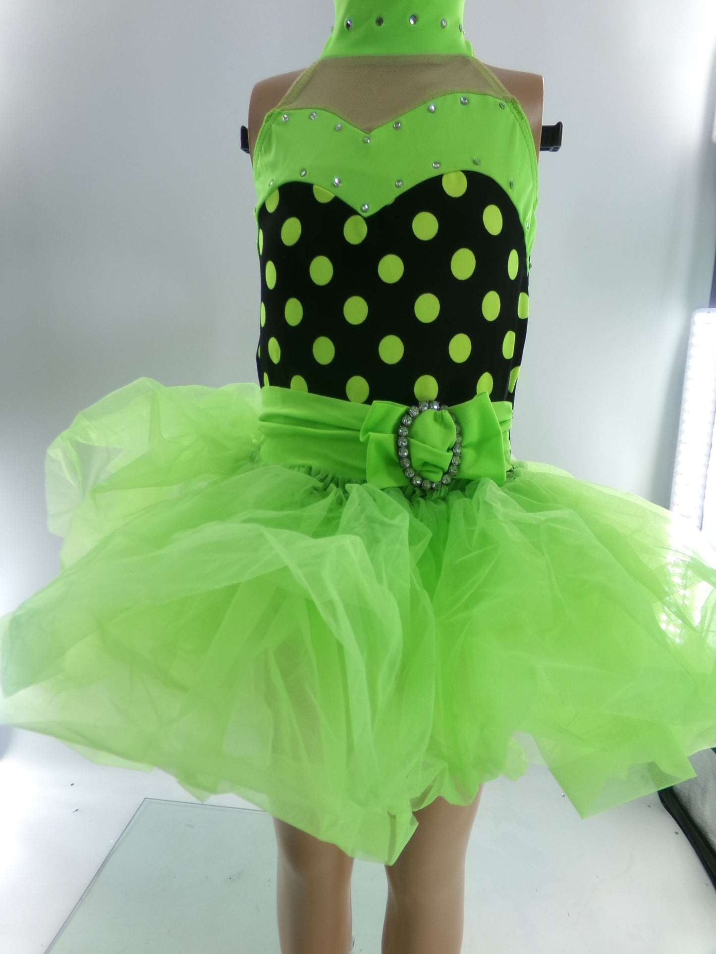 Pre-Owned Costume Small Child Green Weissman 4075 Tap Jazz Clogging Musical Theater Polka Dots Dress