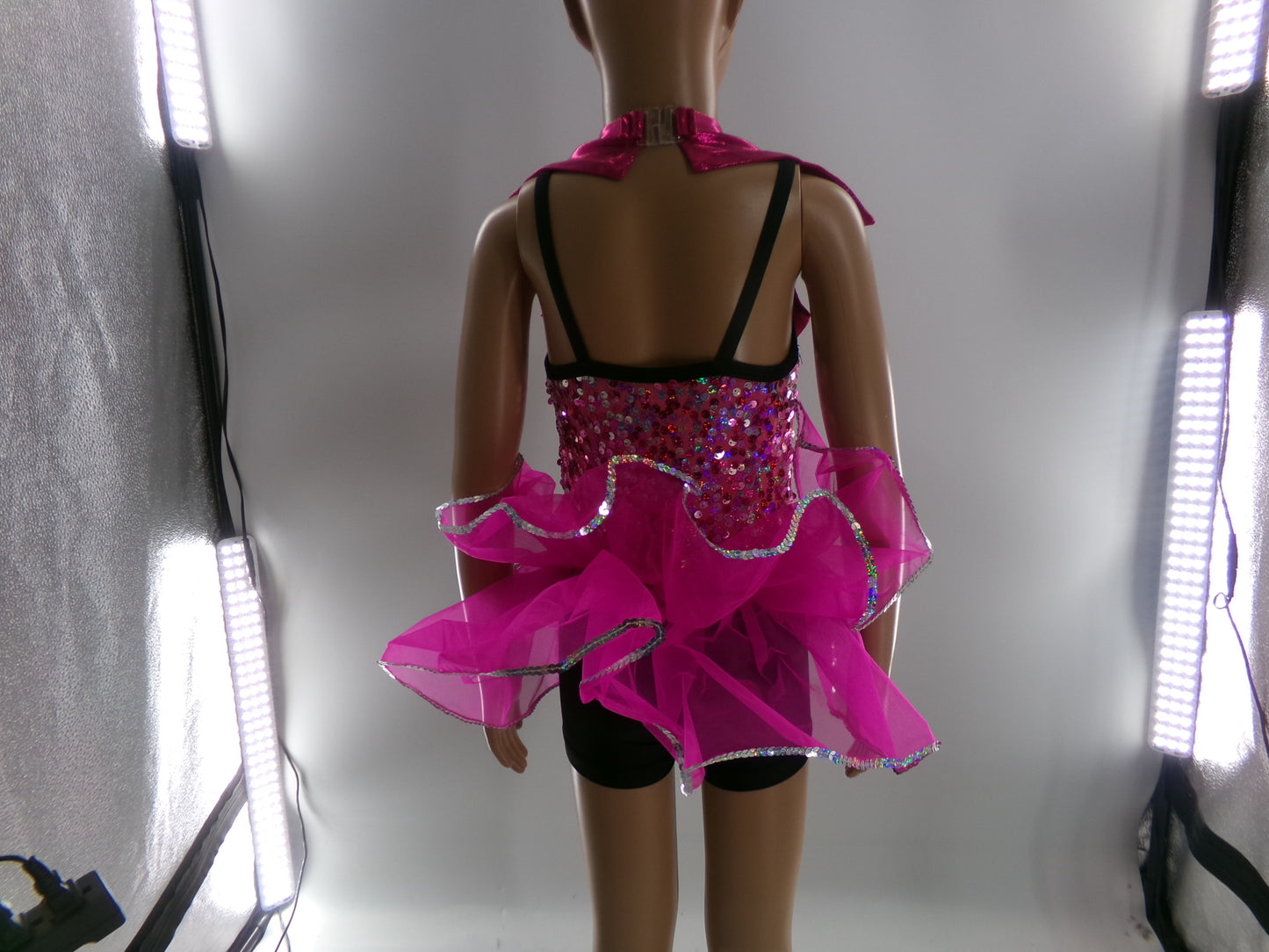 Pre-Owned Costume XS Child Pink Glamour Jazz Tap Musical Theater Tux Style Sequin Biketard