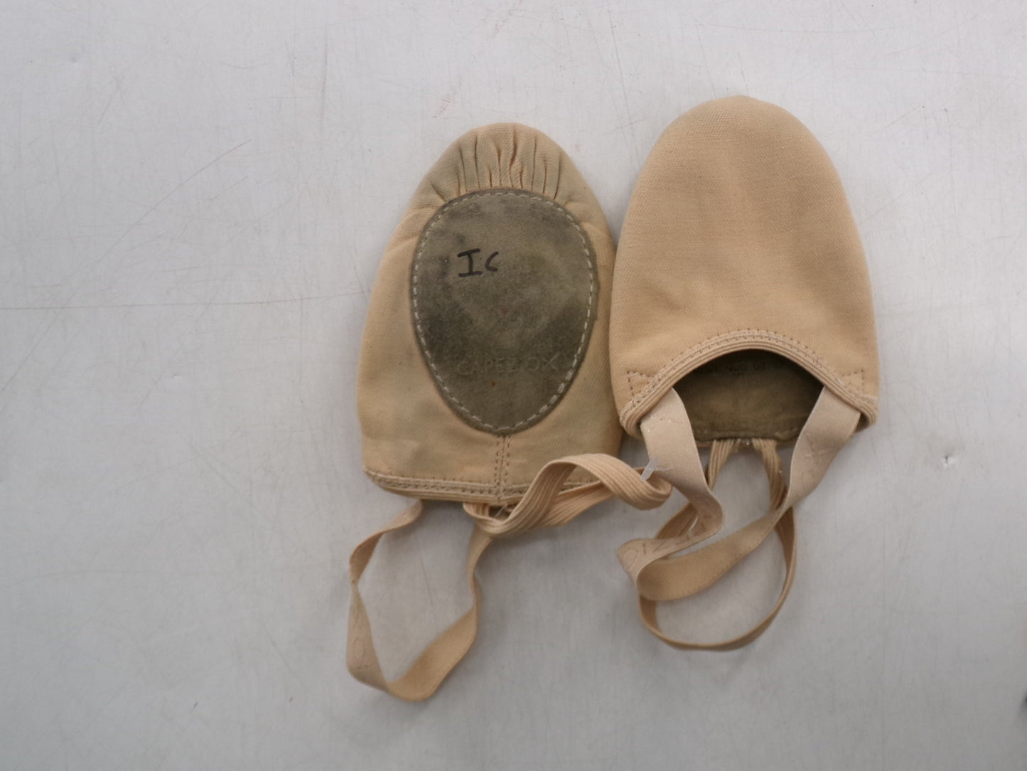 Pre-Owned Contemporary Shoes Capezio Adult X-Large Turners Leather Elastic