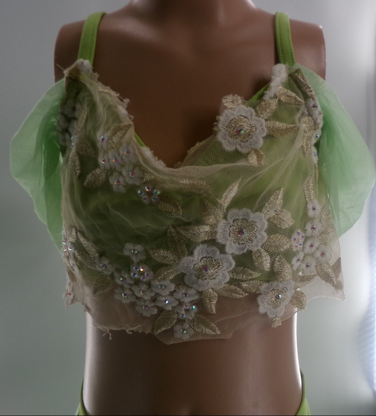 Pre-Owned Costume Large Child Green Kelle 2985/4472 Lyrical Contemporary Ballet 2 pc Floral Rhinestone