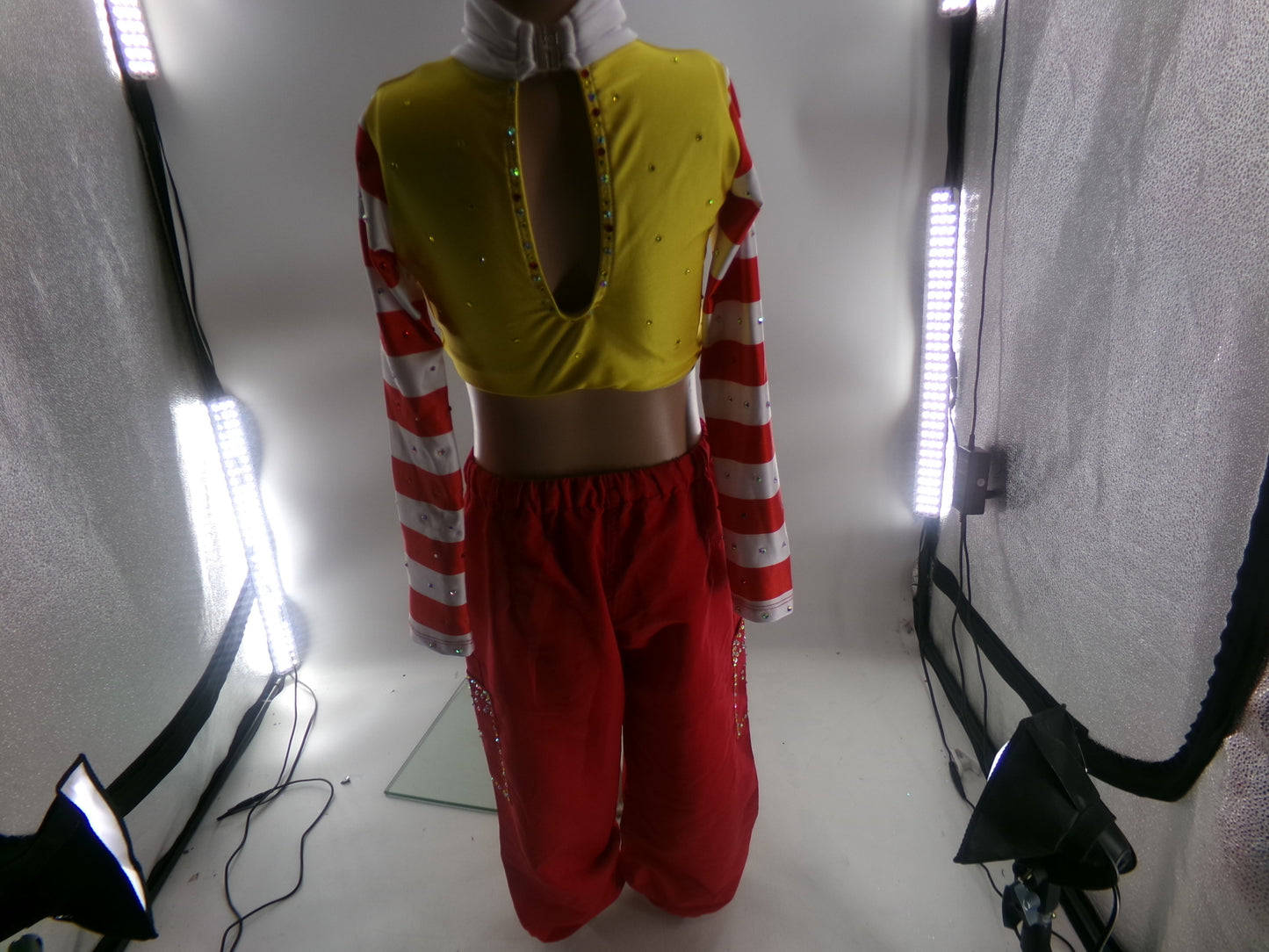 Pre-Owned Costume Small Child/Large Child Red Yellow Mcdonalds Hip Hop Jazz Tap Clogging