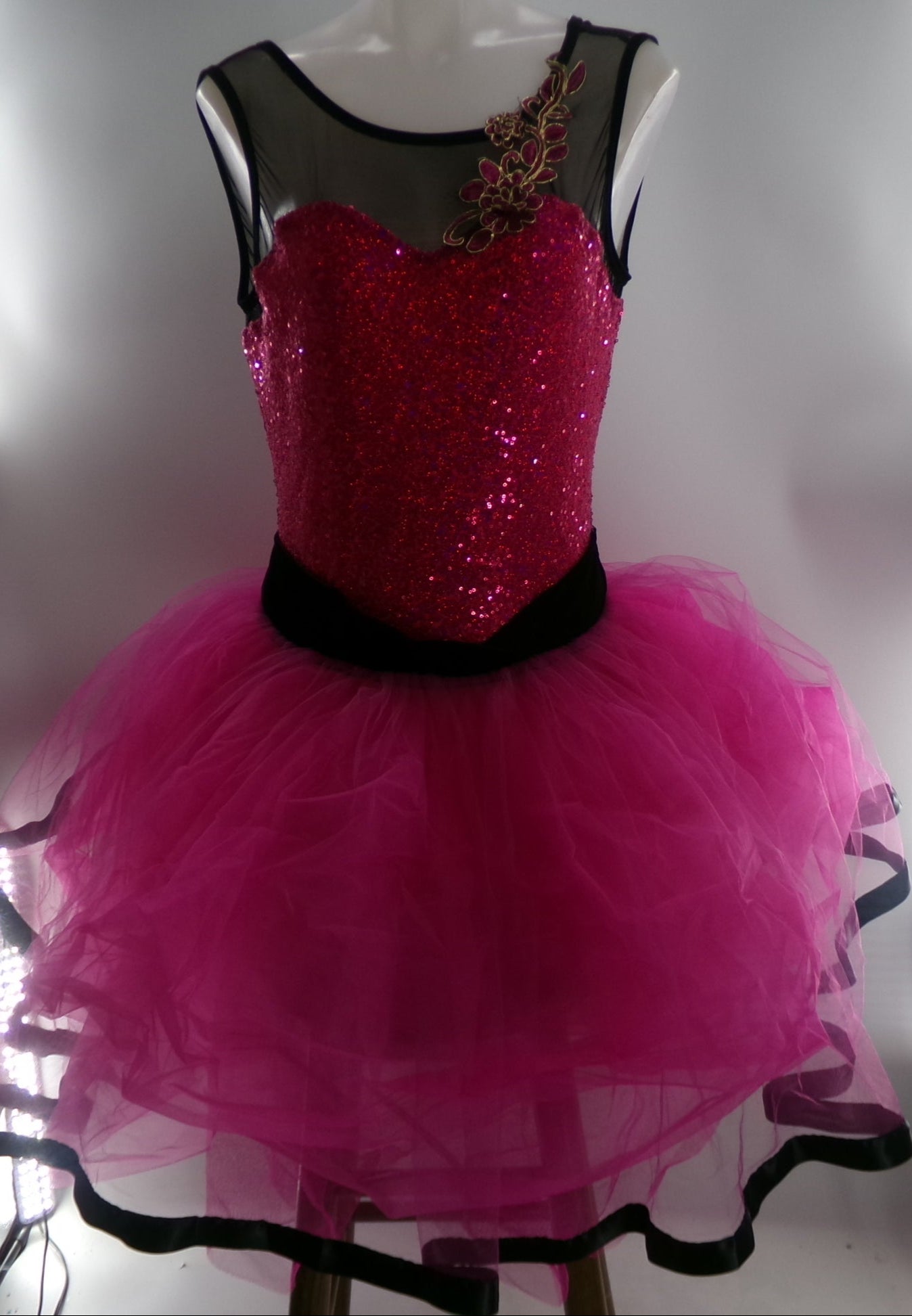 Pre-Owned Costume Large Adult Pink Curtain Call E1656 Ballet Pointe YAGP Tutu Sequin Lace