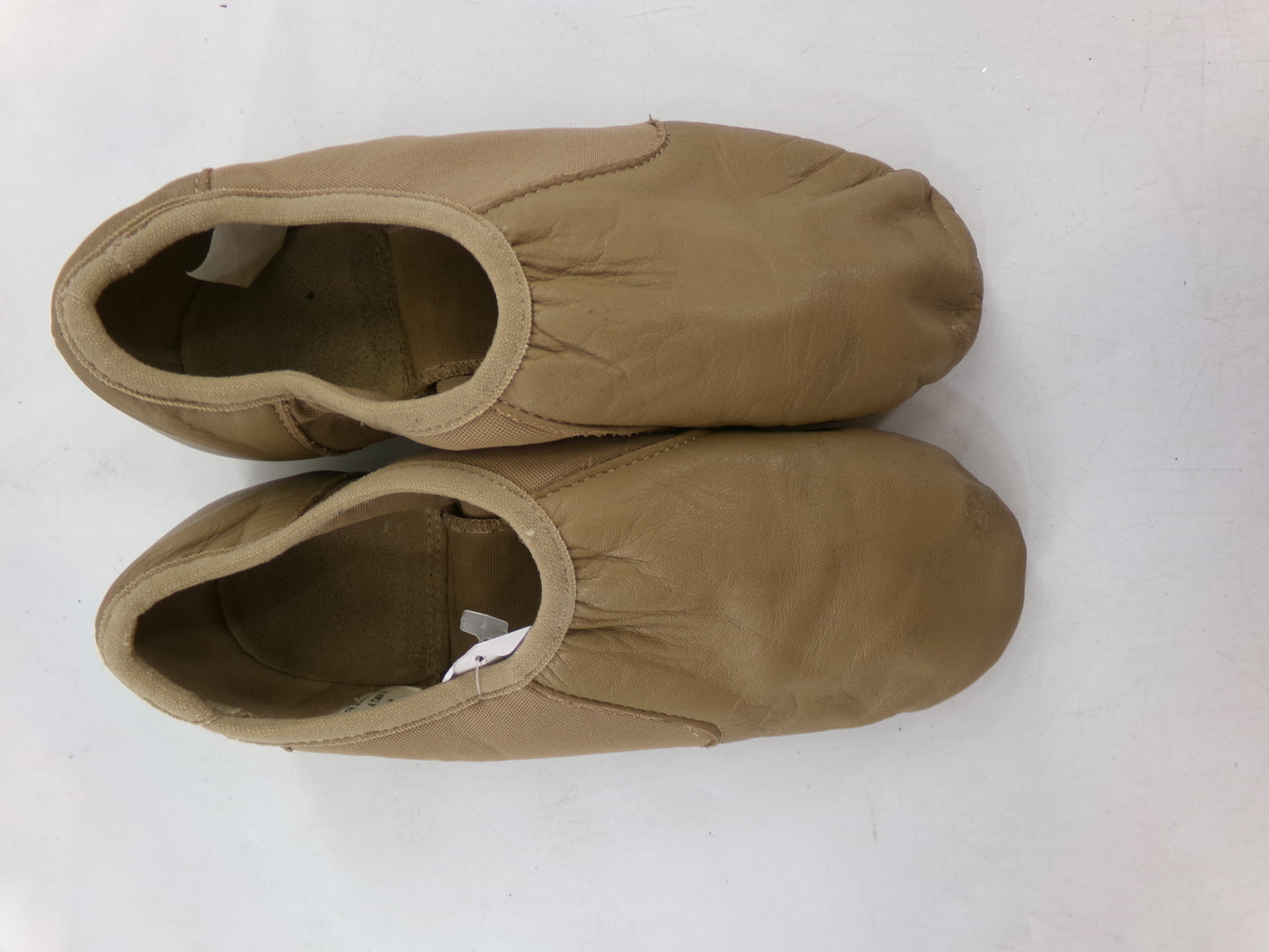Pre-Owned Jazz Shoes Danz N Motion Tan 9158 Size 6 Slip On Stretch Side