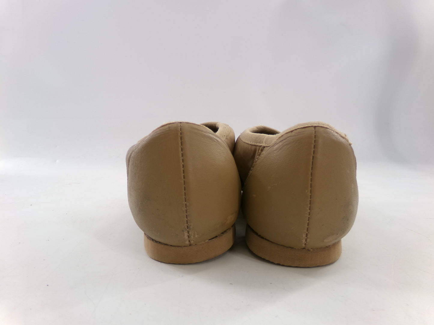 Pre-Owned Jazz Shoes Danz N Motion Tan 9158 Size 6 Slip On Stretch Side