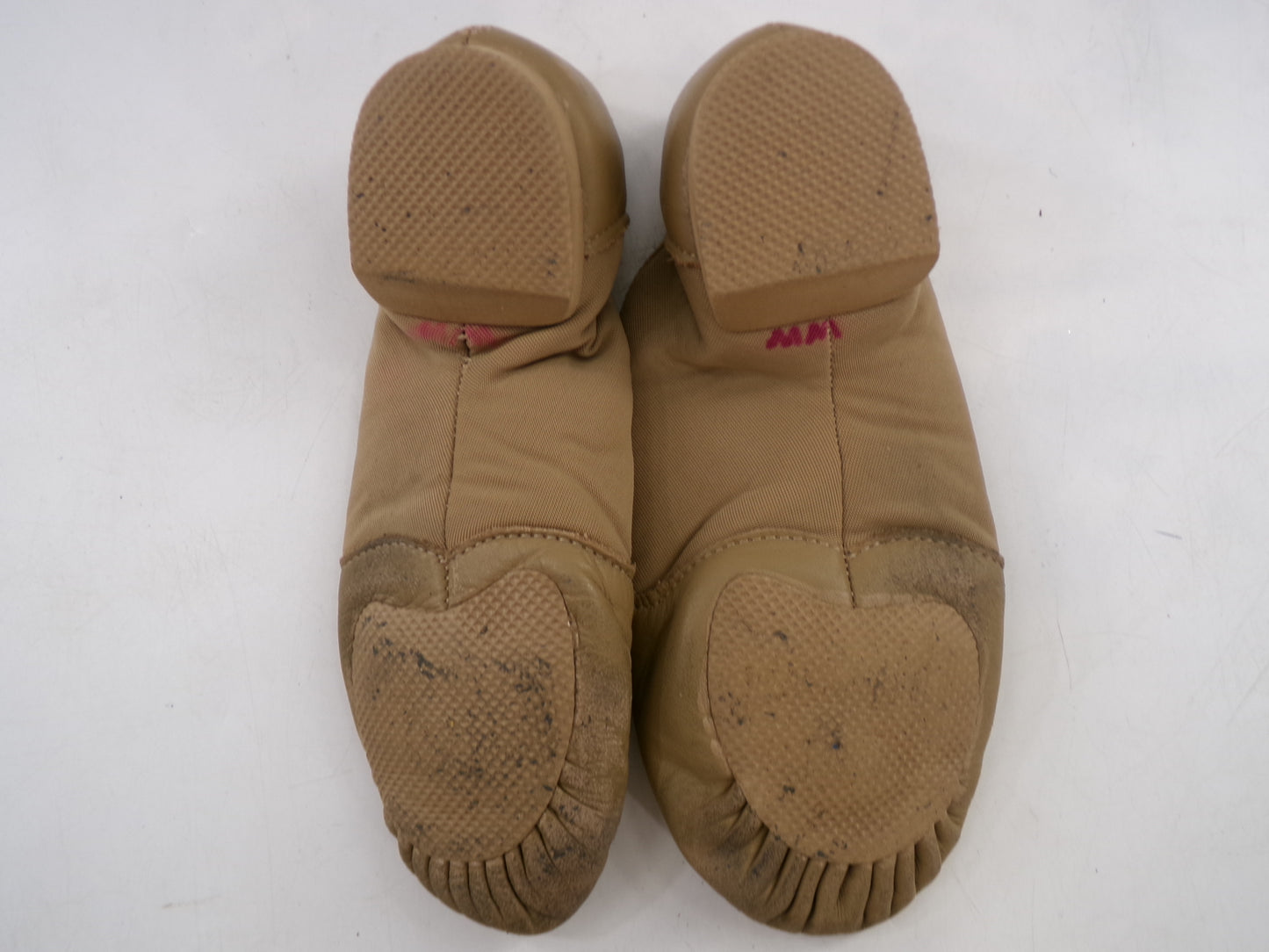 Pre-Owned Jazz Shoes Danz N Motion Tan 9158 Size 6 Slip On Stretch Side