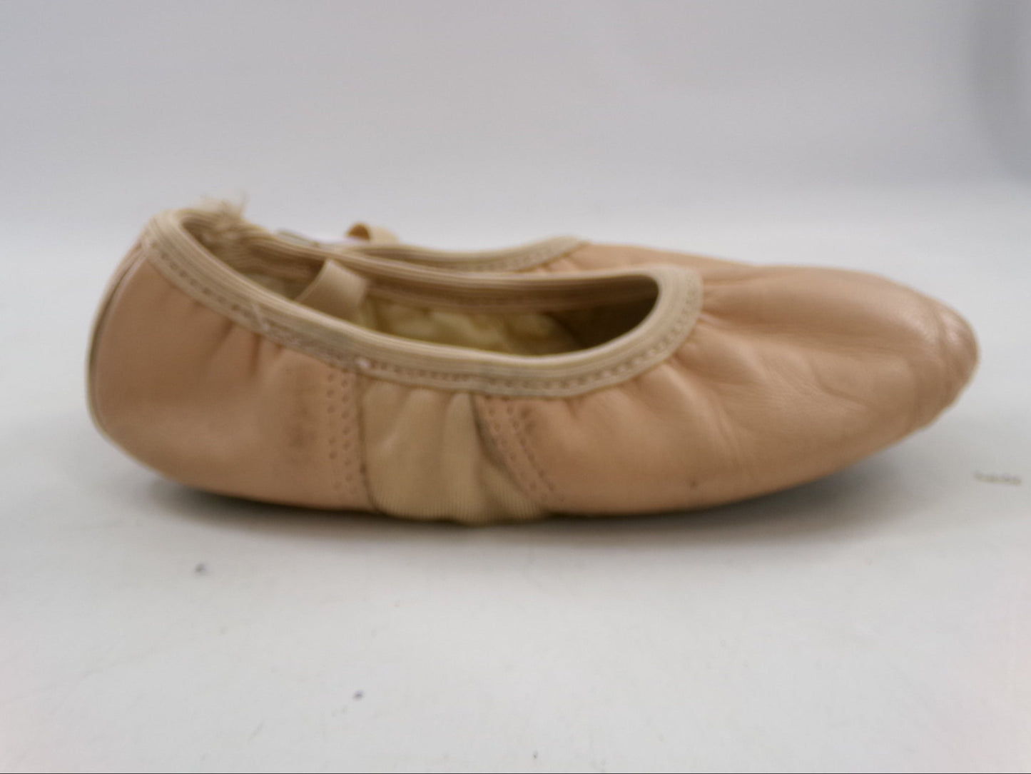 Pre-Owned Ballet Shoes Revolution Child 1M Leather Split Sole Stretch