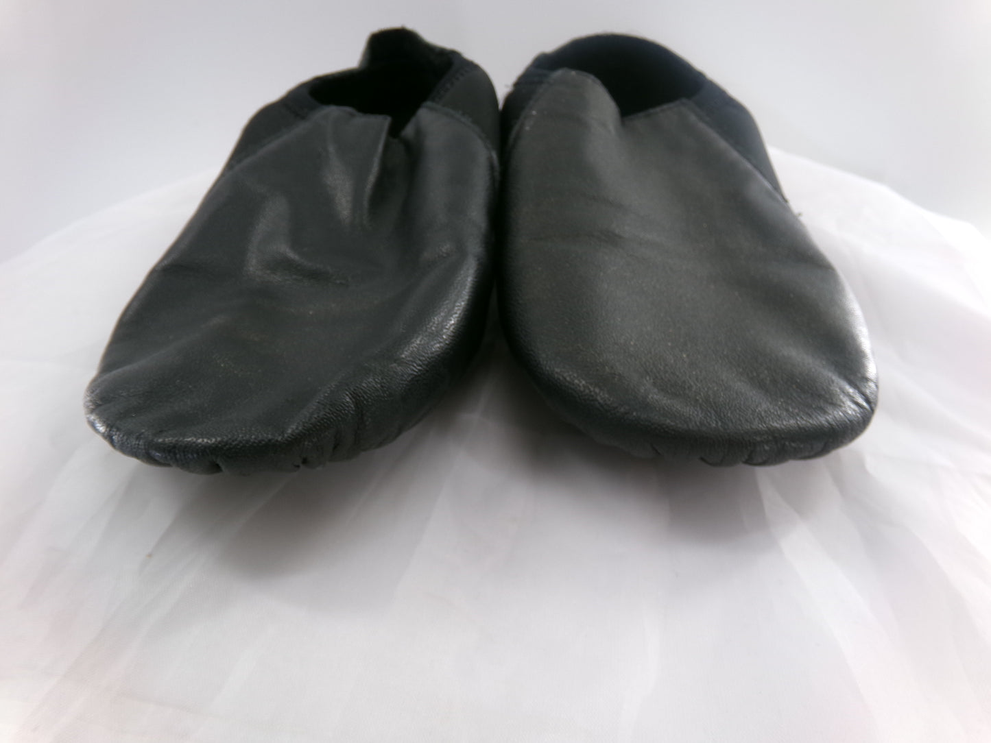Pre-Owned Jazz Shoes DanzNMotion Black Adult 7M Stretch Leather Pull On Split Sole