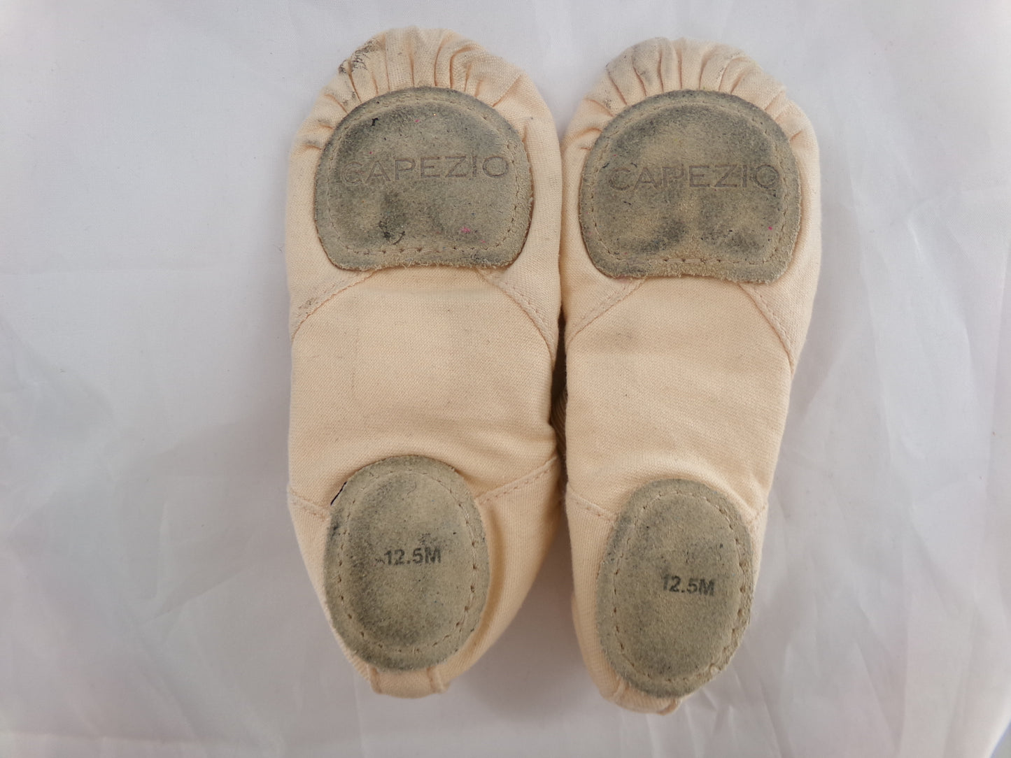 Pre-Owned Ballet Shoes Capezio Child 12.5M No Tie Drawstring Canvas Crossing Straps Split Sole