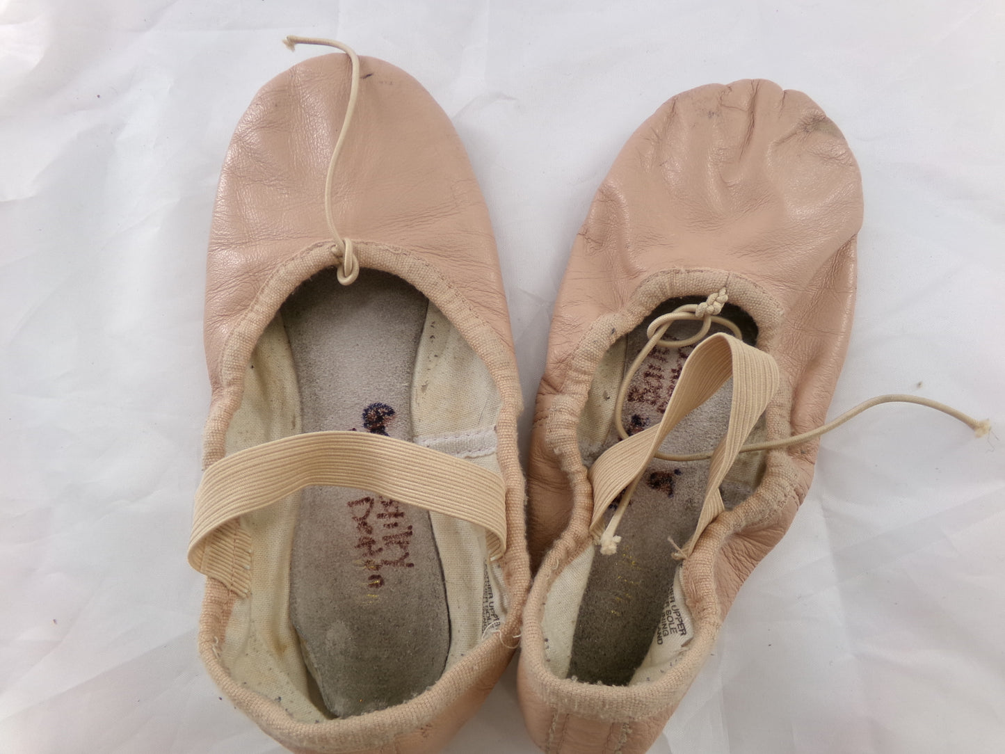 Pre-Owned Ballet Shoes Bloch Youth 13.5C  Leather Single Strap Full Sole