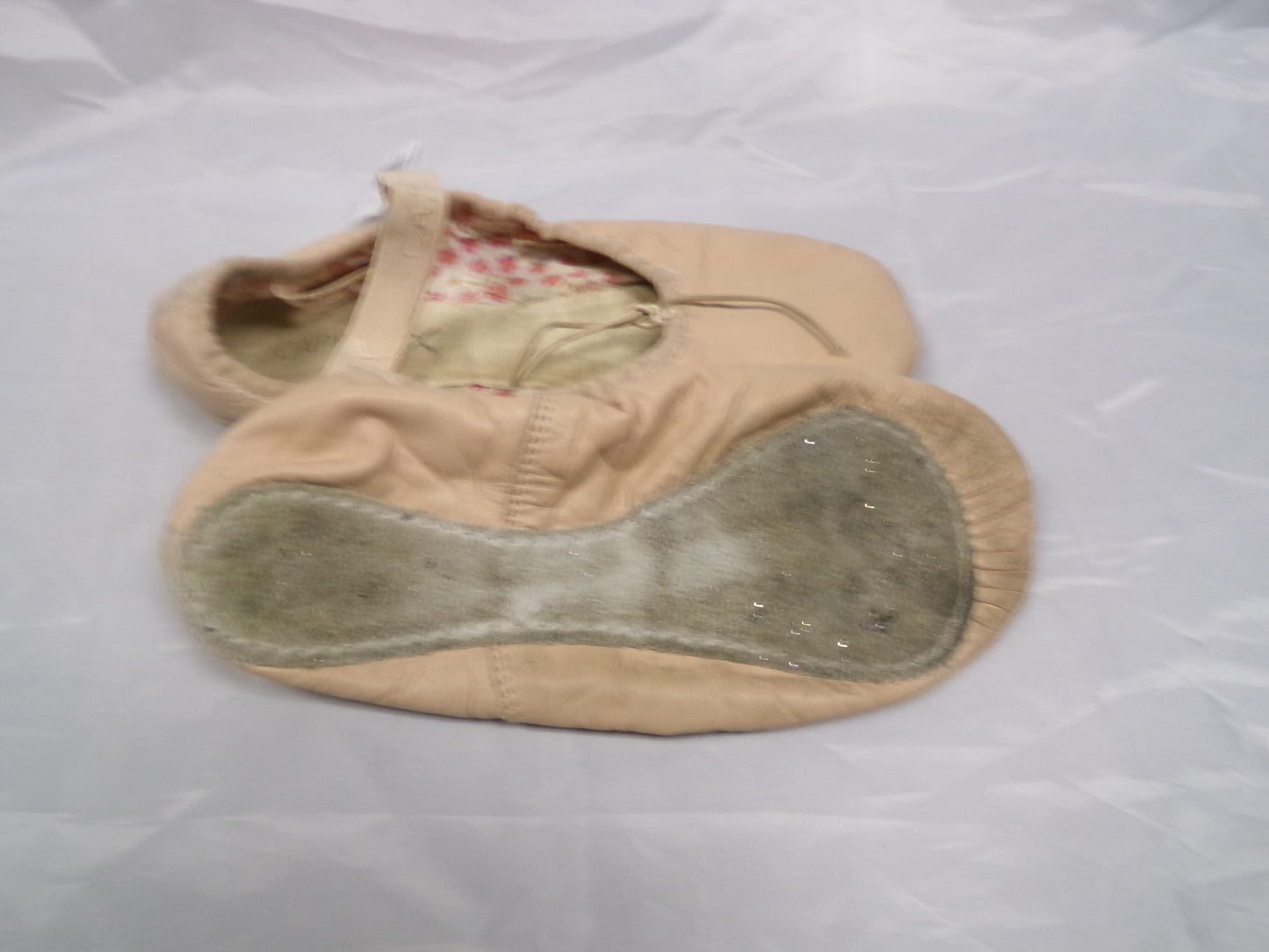 Pre-Owned Ballet Shoes Pink Capezio 205 Adult 6.5M Leather Strap Full Sole