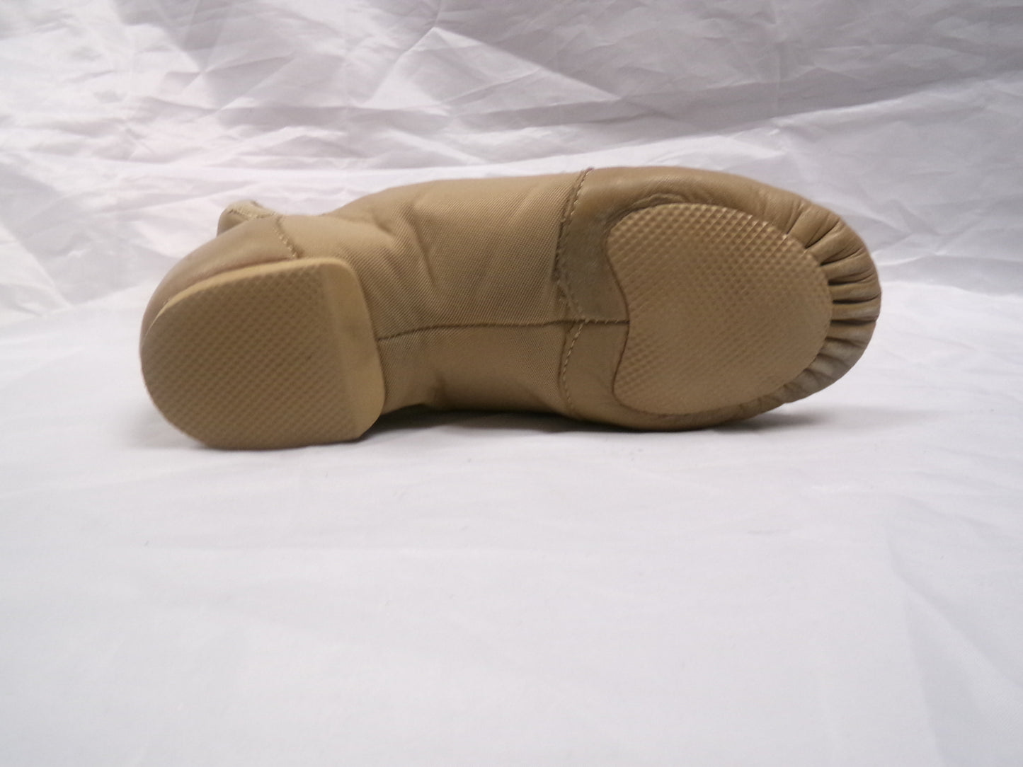 Pre-Owned Jazz Shoes Danz N Motion Tan 9158 Adult 7M Slip On Stretch Side