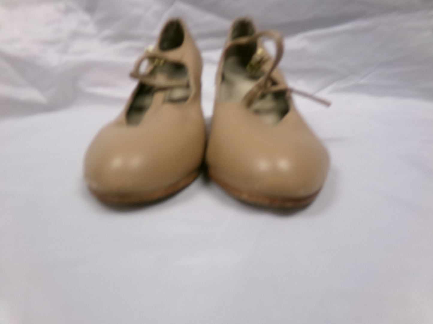 Dance Character Shoes Capezio T-Strap 750 Tan 7.5M 2" Heel Jazz Musical Theater