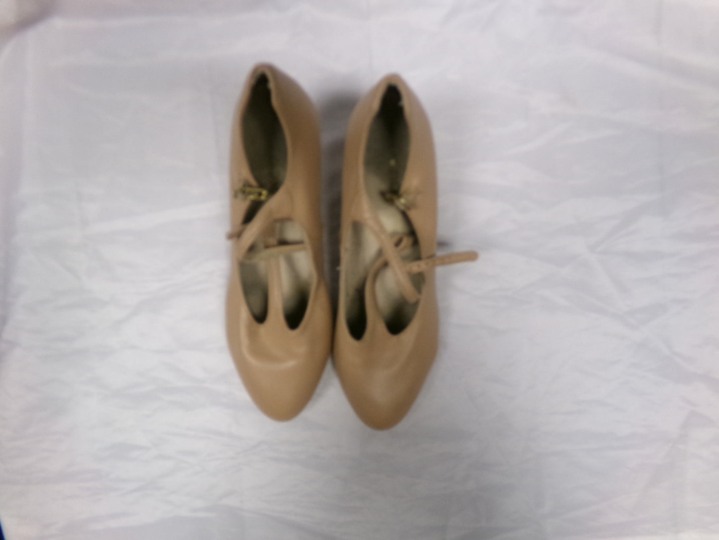 Dance Character Shoes Capezio T-Strap 750 Tan 7.5M 2" Heel Jazz Musical Theater