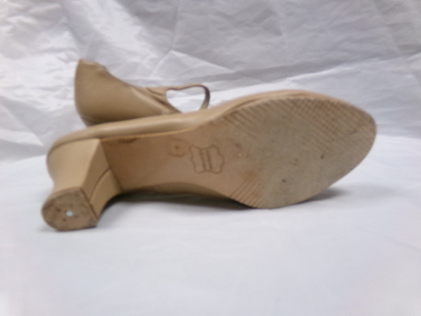 Dance Character Shoes Capezio T-Strap 750 Tan 7.5M 2" Heel Jazz Musical Theater