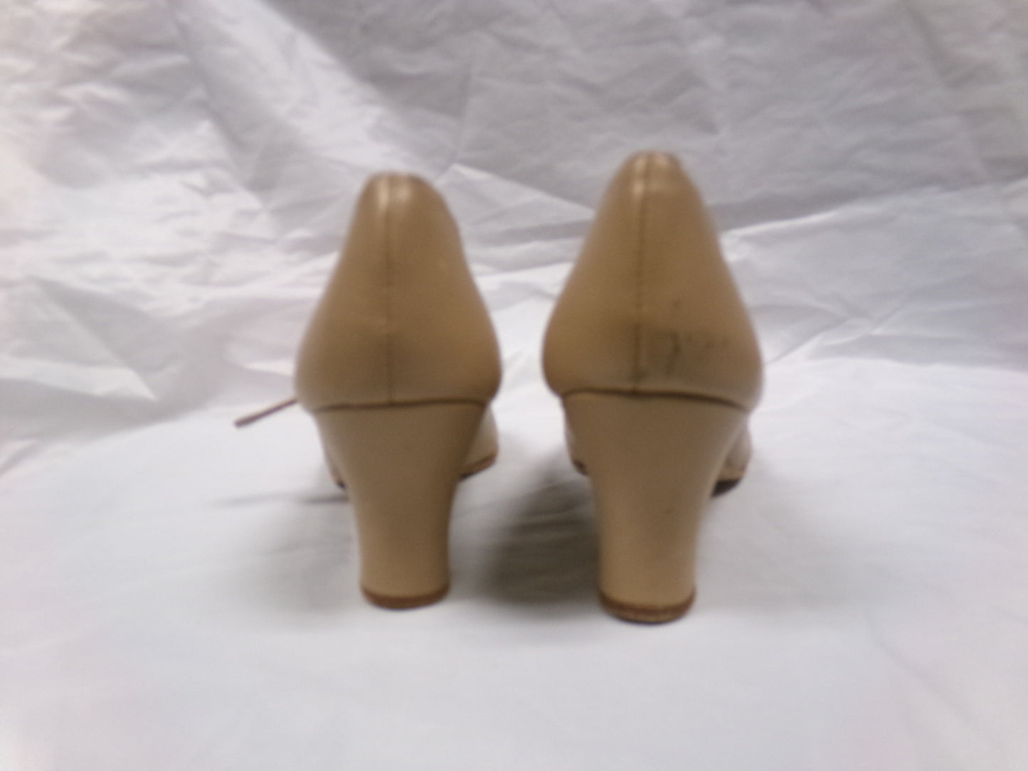 Dance Character Shoes Capezio T-Strap 750 Tan 7.5M 2" Heel Jazz Musical Theater