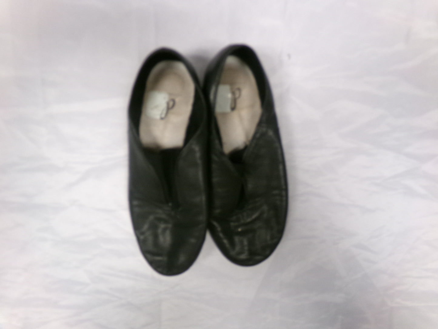Pre-Owned Jazz Shoes DanzNMotion Child 1.5M Jazz Leather Top Elastic Split Sole