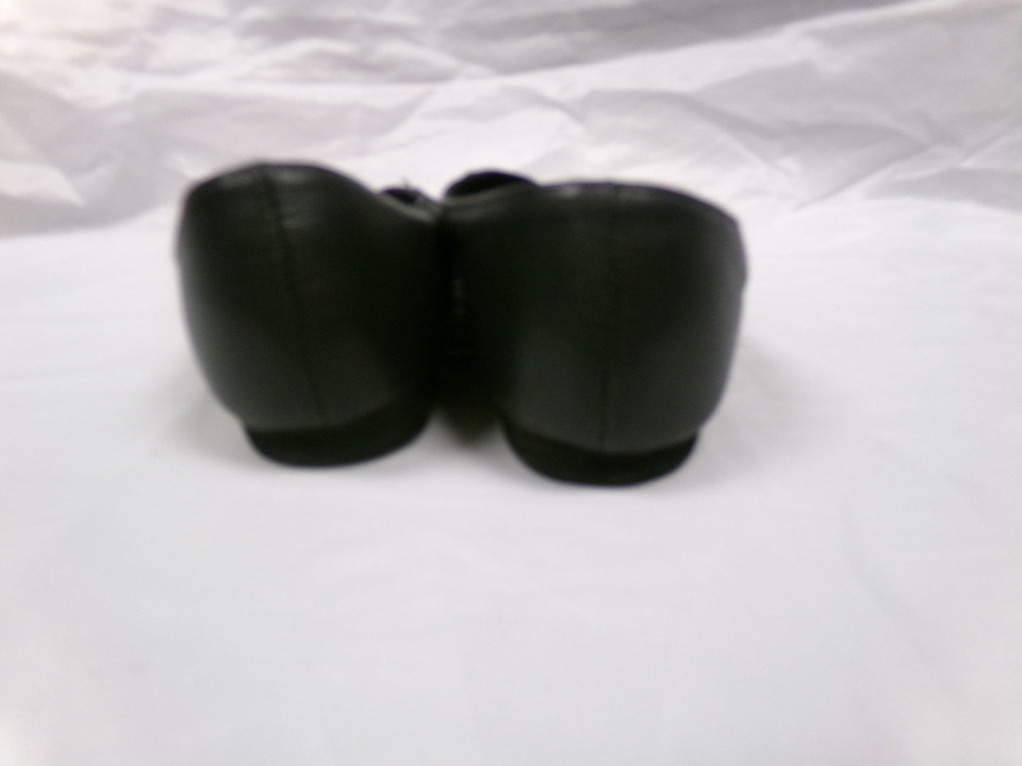 Pre-Owned Jazz Shoes DanzNMotion Child 1.5M Jazz Leather Top Elastic Split Sole