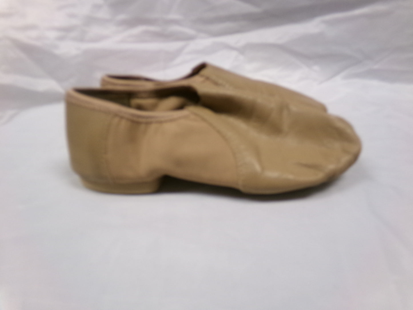 Pre-Owned Jazz Shoes DanzNMotion Adult 7M Slip On Leather Split Sole
