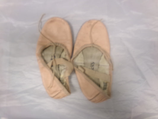 Pre-Owned Ballet Shoes Bloch Youth 12.5M Leather Single Strap Split Sole