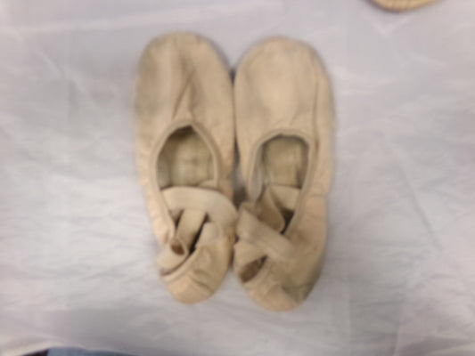 Pre-Owned Ballet Shoes So Danca SD16 8.5A Adult Canvas Crossing Straps Split Sole