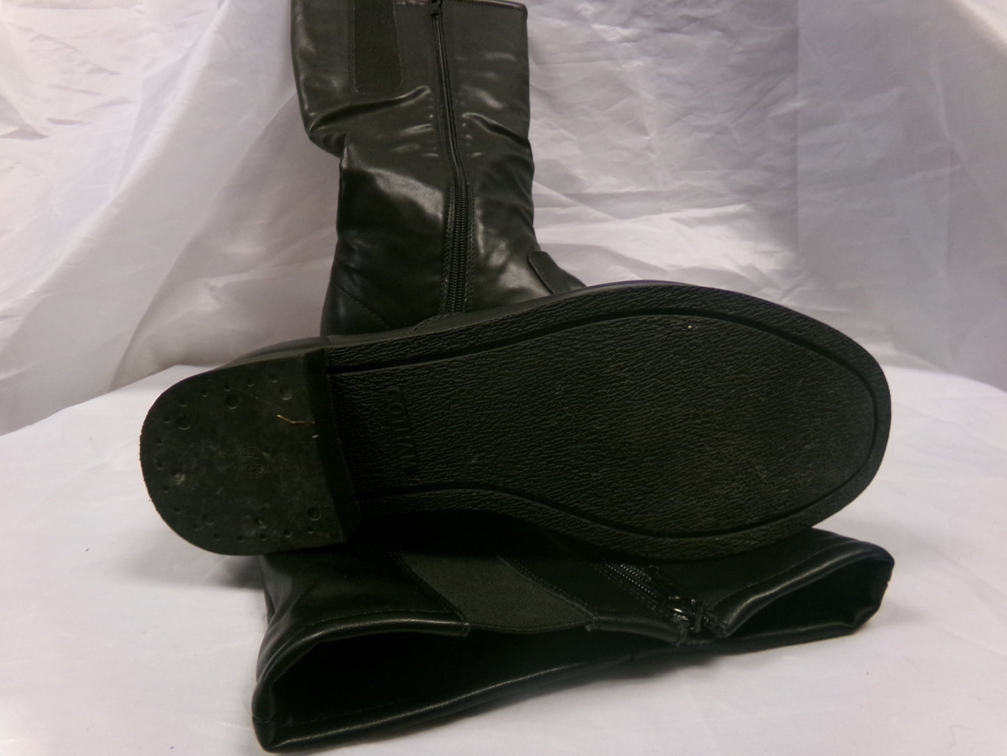 Pre-Owned Parade Shoes Gotham Black 7.5M Knee High Zip Up Rubber Soles