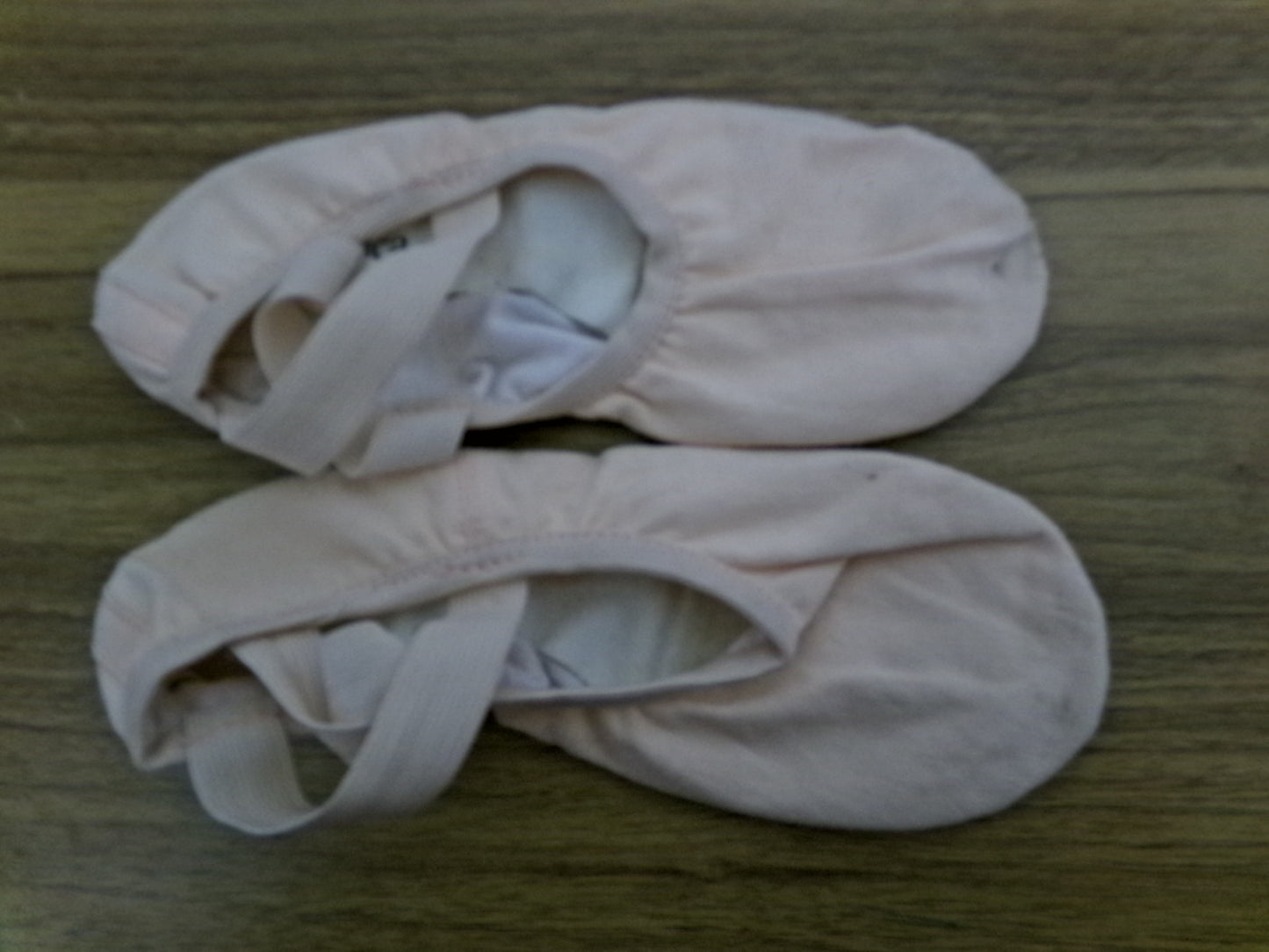 Pre-Owned Ballet Shoes So Danca SD16 6D Adult Canvas Crossing Straps Split Sole