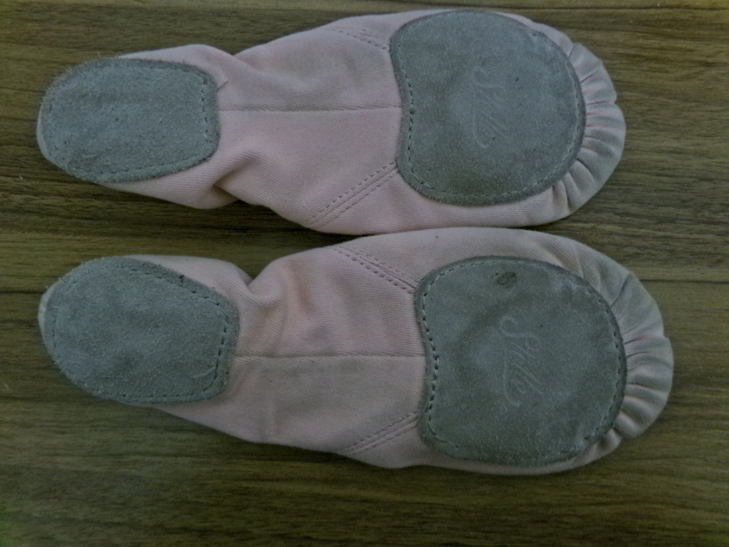 Pre-Owned Ballet Shoes Stelle 6M Adult Canvas Split Sole Cross Straps Pink