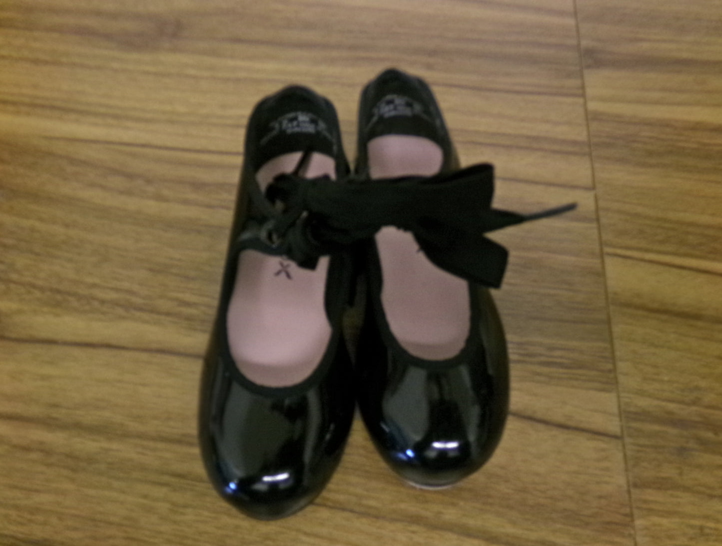 Pre-Owned Tap Shoes Capezio Big Kids 9M Tyette Man Made Elastic Student