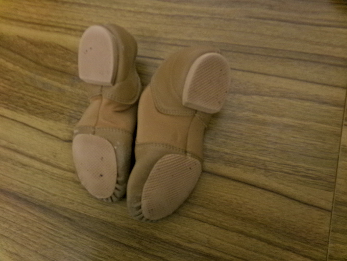 Pre-Owned Jazz Shoes Dance Class Girls 1M Kids Slip On Leather Split Sole