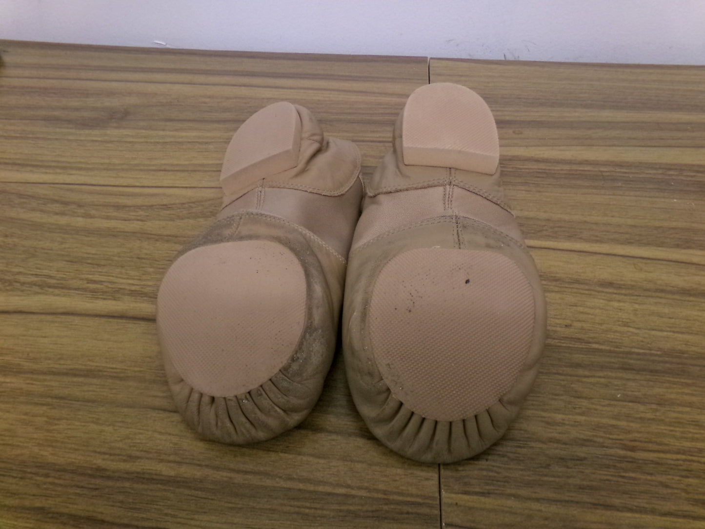 Pre-Owned Jazz Shoes Capezio EJ2 Adult 11M Tan Leather Split Sole