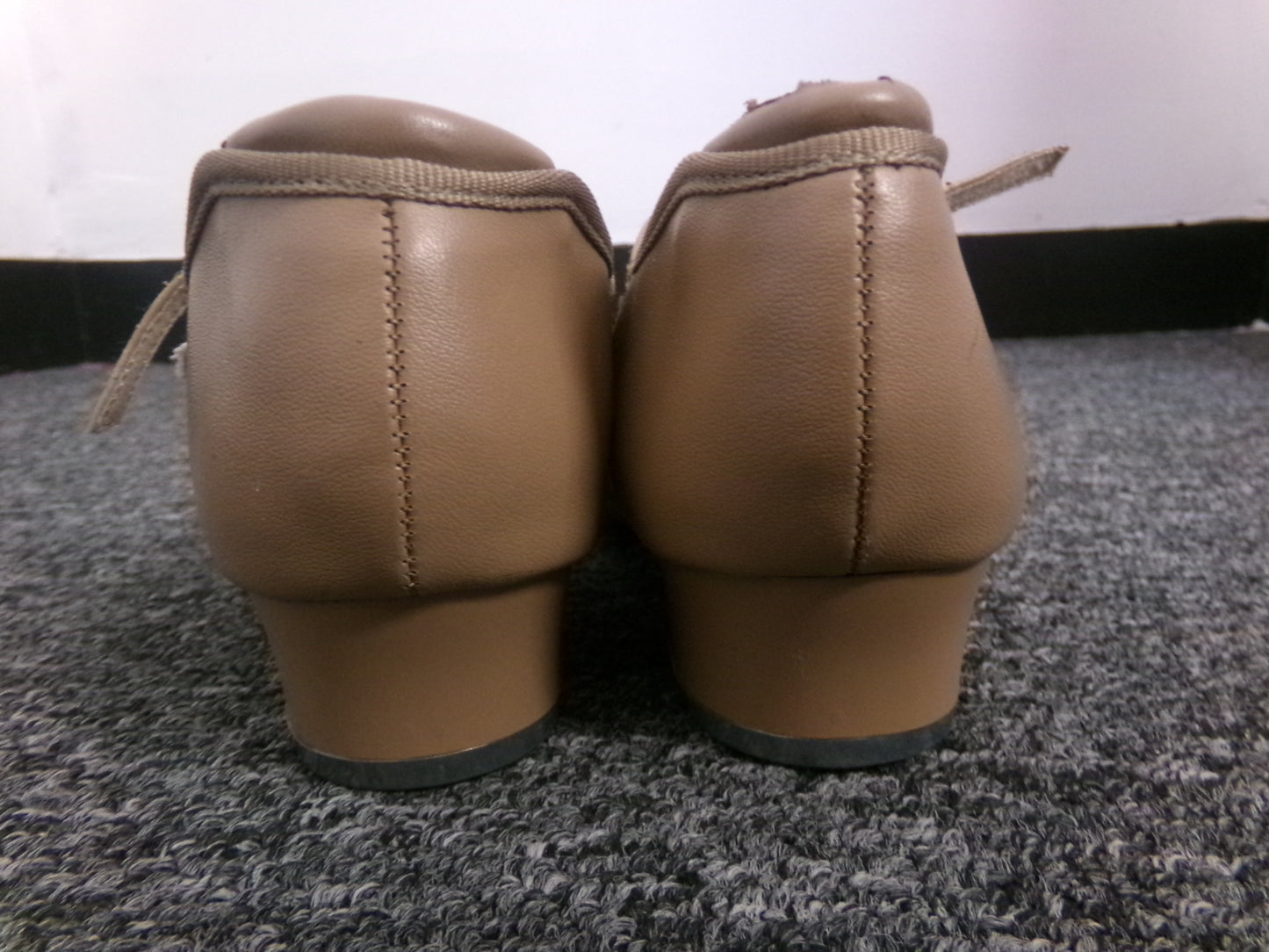 Pre-Owned Tan Tap Shoes Danshuz 752 Girls 4M Mary Jane Buckle