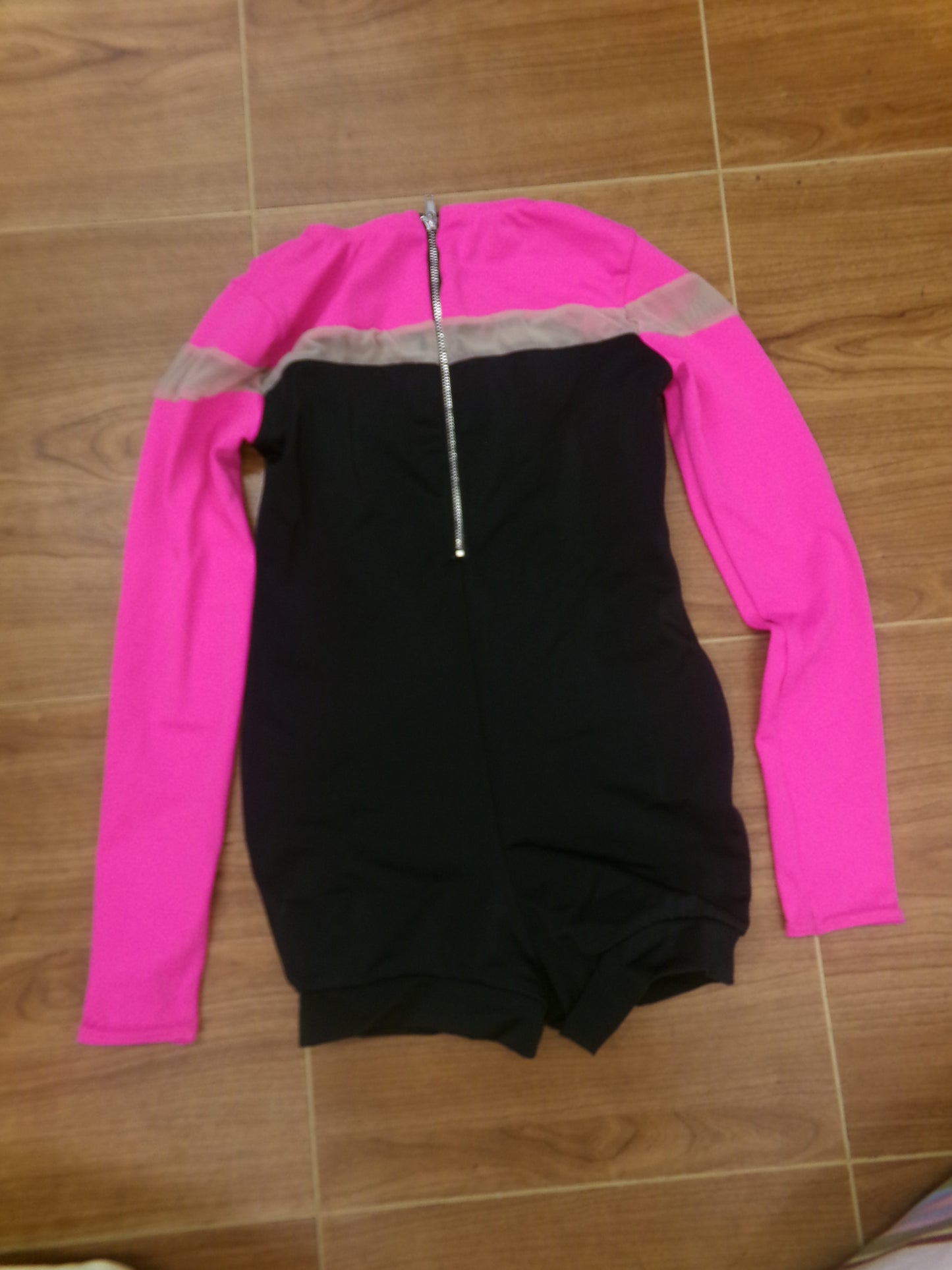 Pre-Owned Biketard Pink Black Medium Child Long Sleeve Ballet Jazz Crossing Back (Copy)
