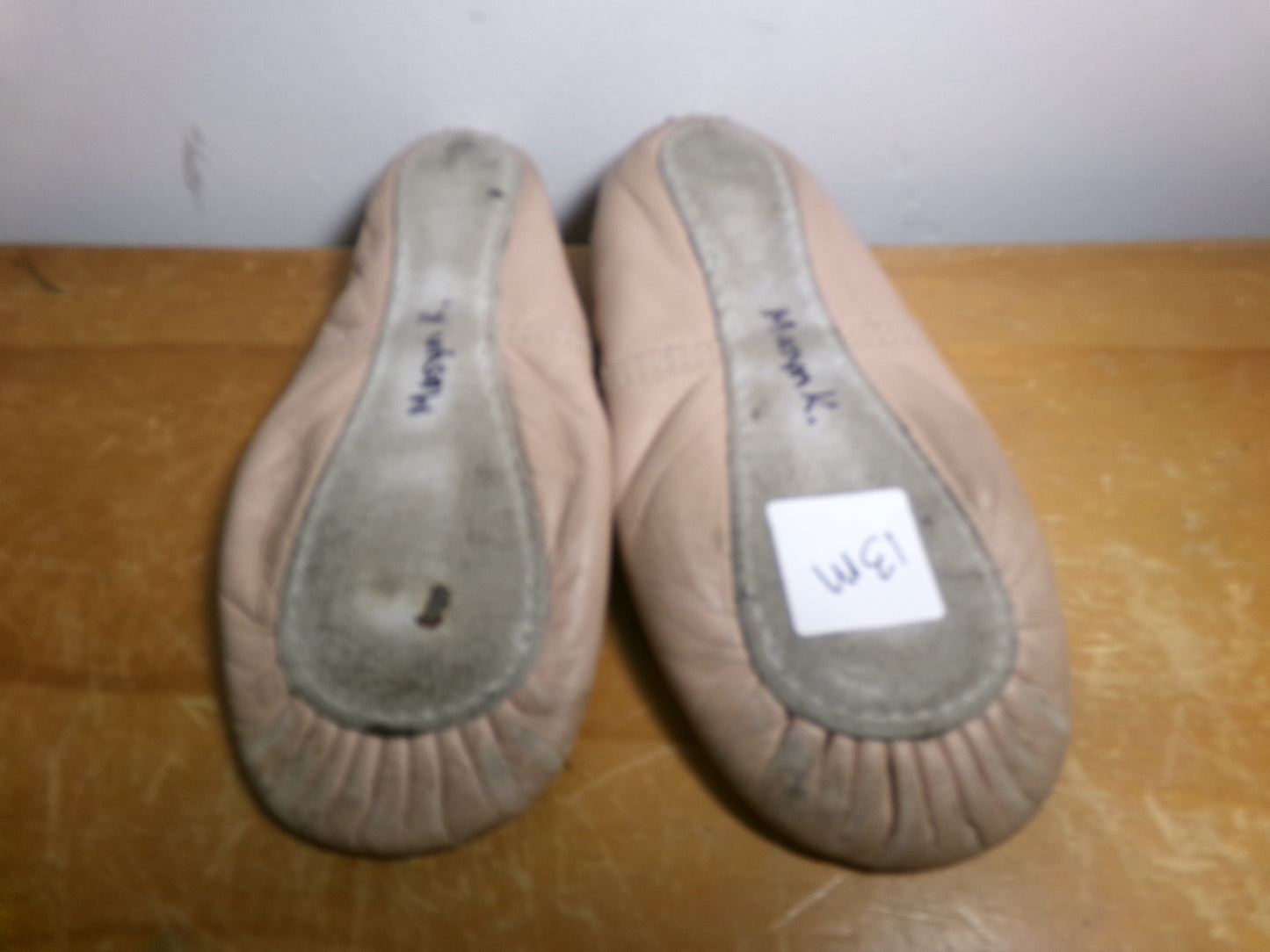 Pre-Owned Ballet Shoes DanzNMotion Toddler 13M Leather Single Strap Full Sole