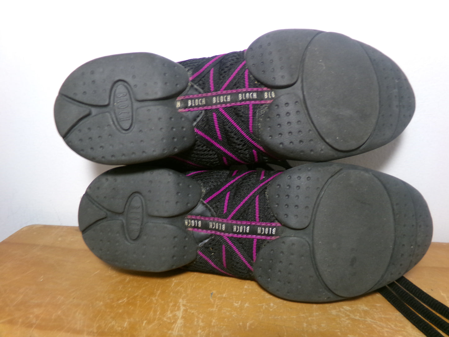 Pre-Owned Hip Hop Zumba Sneakers Bloch 8M Adult Purple Black Jazz