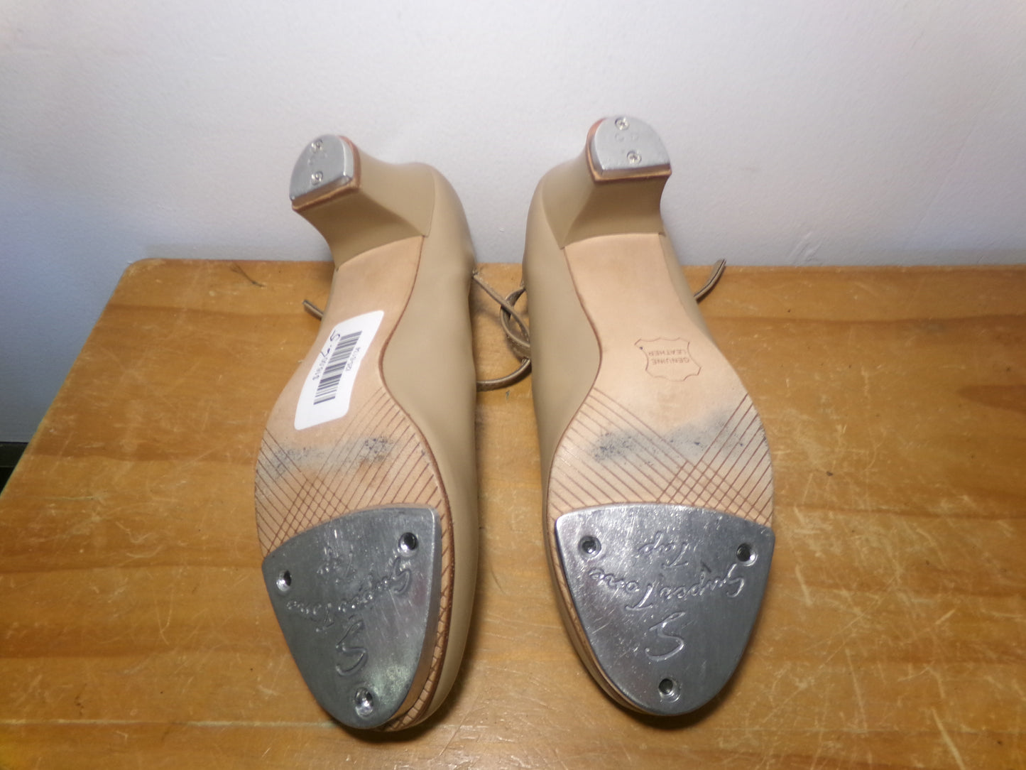 Dance Character Shoes Capezio T-Strap 561 Tan 6.5M 2" Heel Jazz Musical Theater
