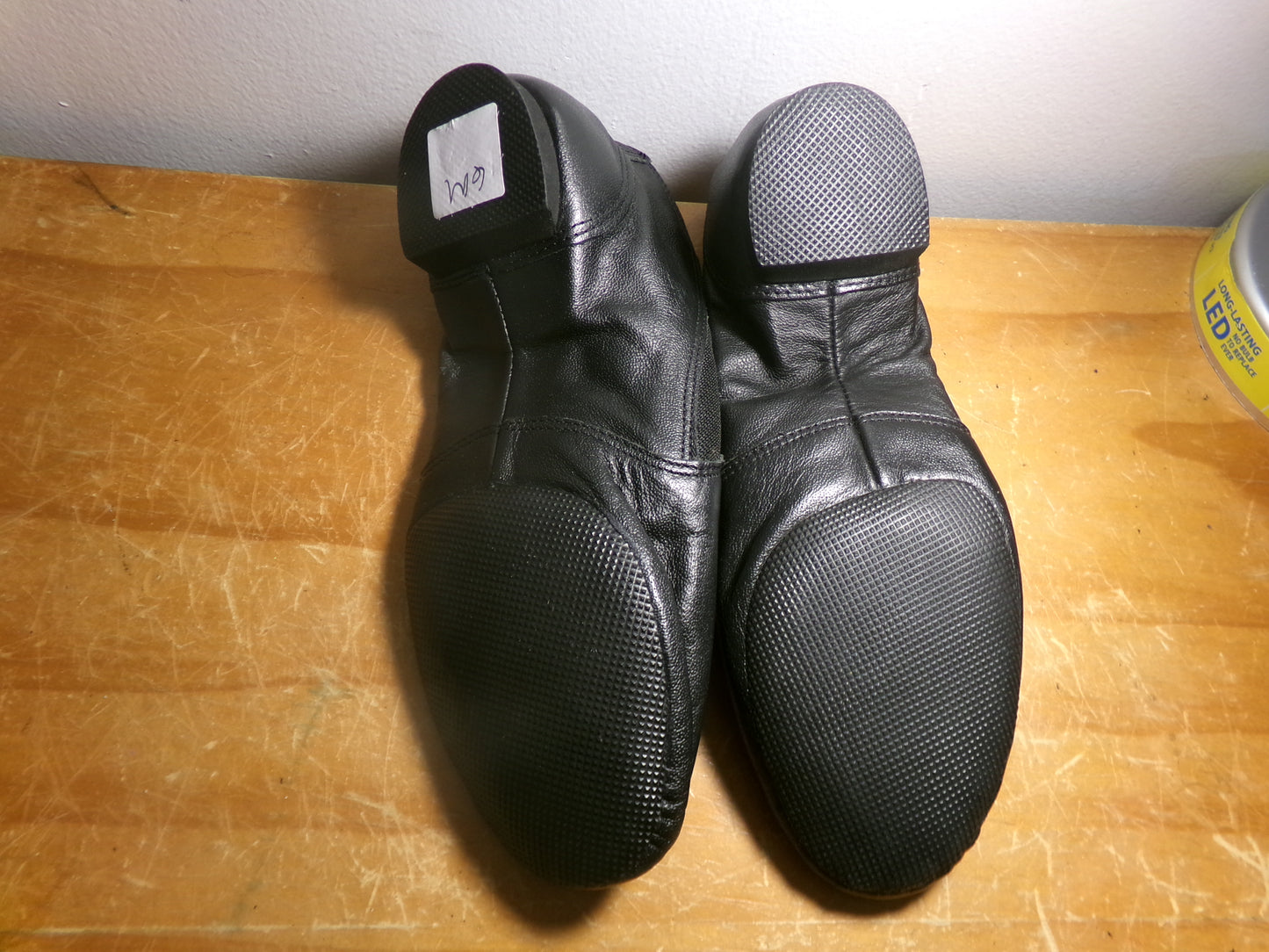 Pre-Owned Jazz Shoes Dion Adult 6M Side Elastic Leather Slip On Split Sole
