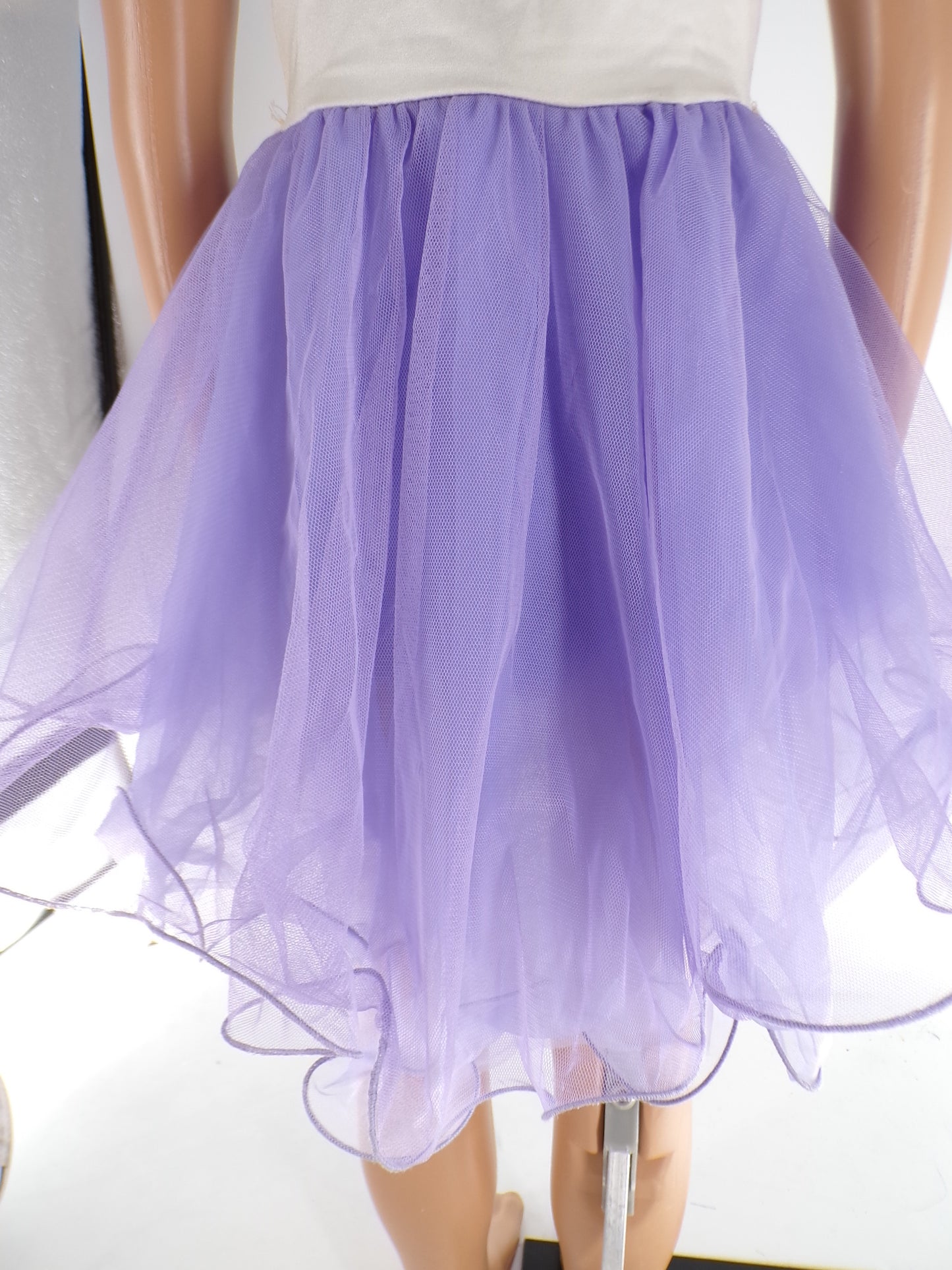 Pre-Owned Costume Gallery  18212 Medium Child Lavender  Lyrical Sequins