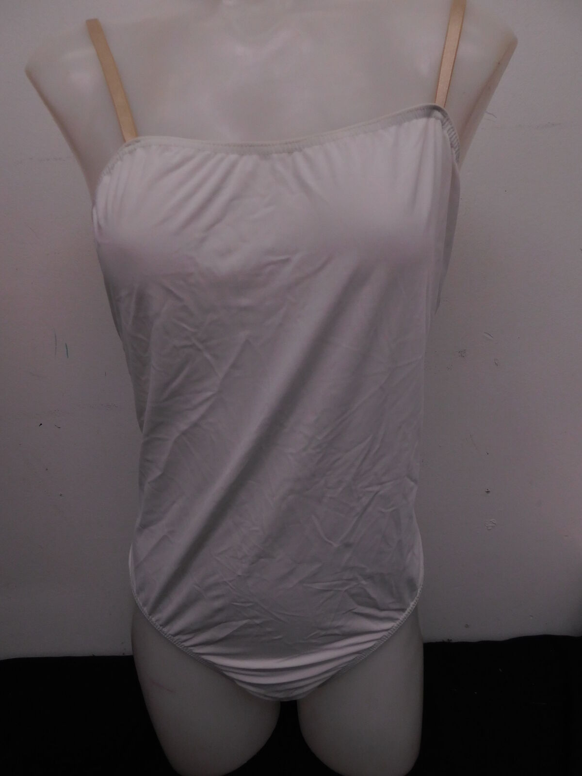Pre-Owned Leotard Weissman  6250 Medium Child White  Ballet
