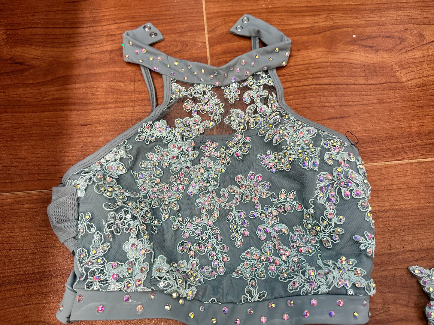 Pre-Owned Costume XL Child Green Revolution RC24589 Lyrical Contemporary Ballet Rhinestone 2 pc Lace