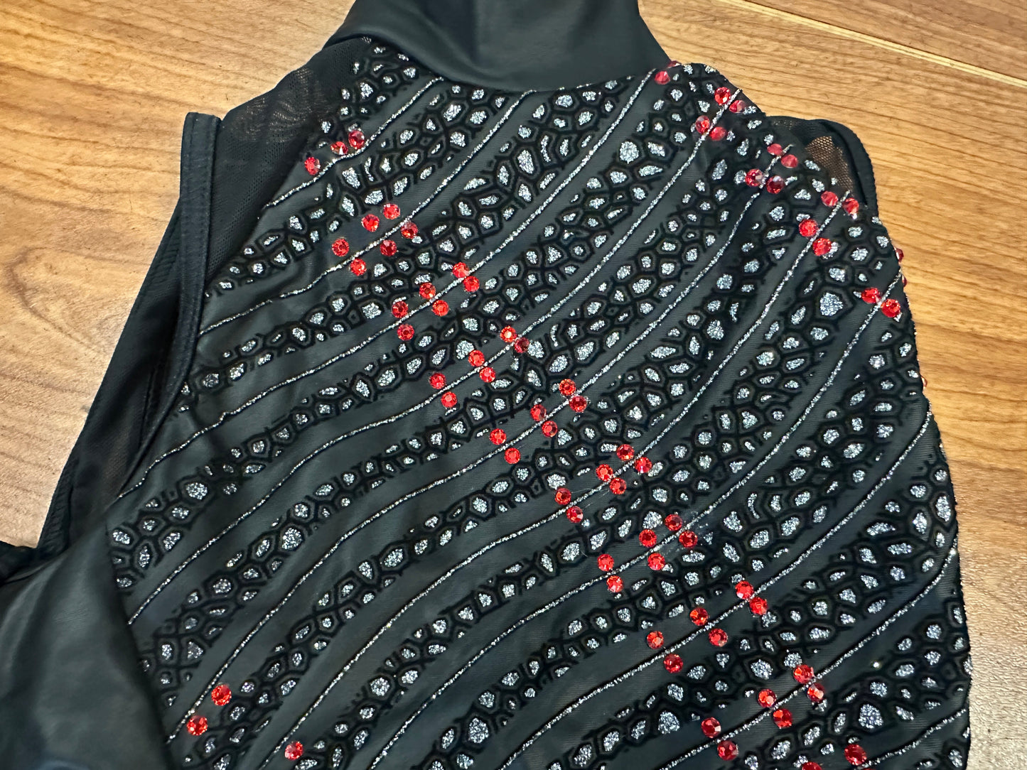 Pre-Owned Costume Intermediate Child Black Weissman 16298 Jazz Contemporary Acro Biketard Glitter