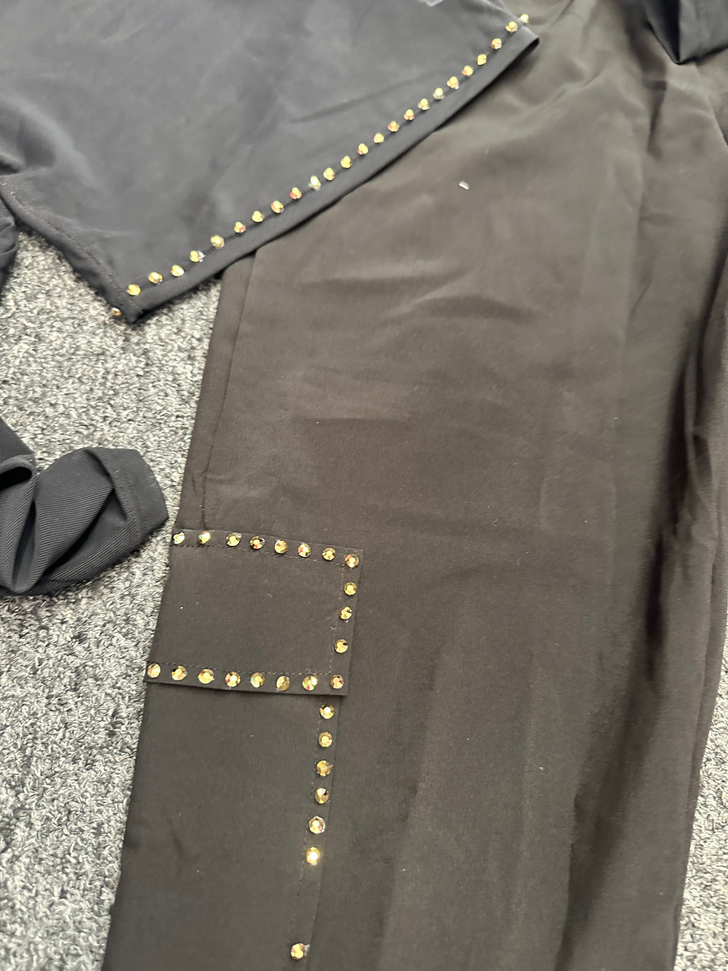 Pre-Owned Costume Cargo Jogger & Top Balera Large Child Hip Hop STONES ADDED