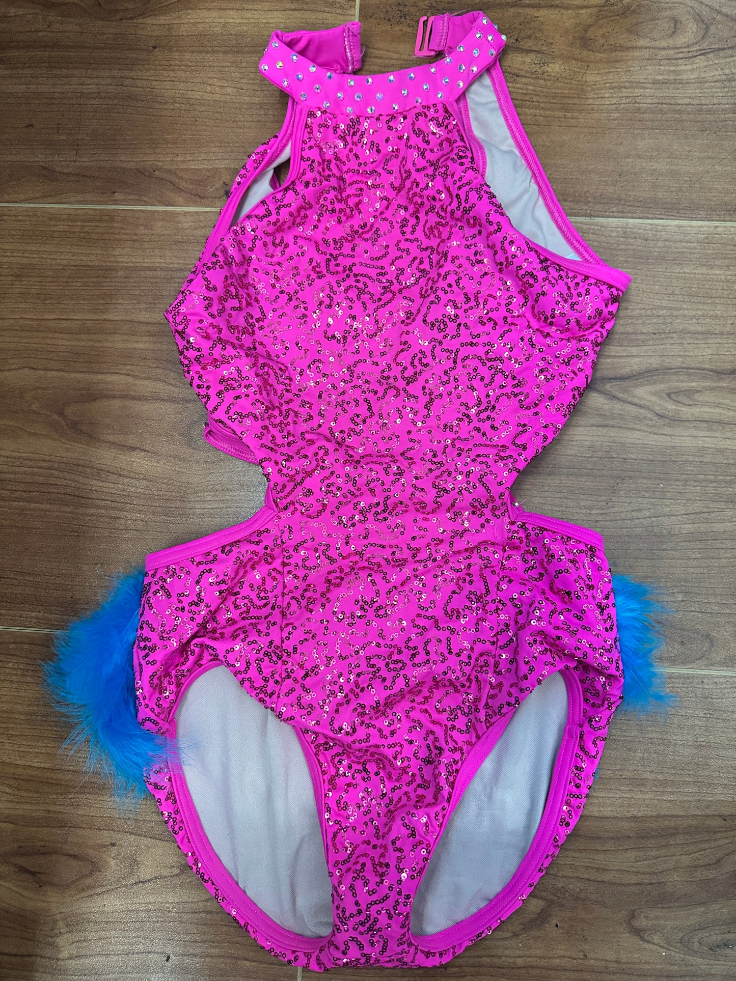 Pre-Owned Costume Large Child Pink Balera SQ11476 Jazz Tap Musical Theater Feathers Sequin Leotard