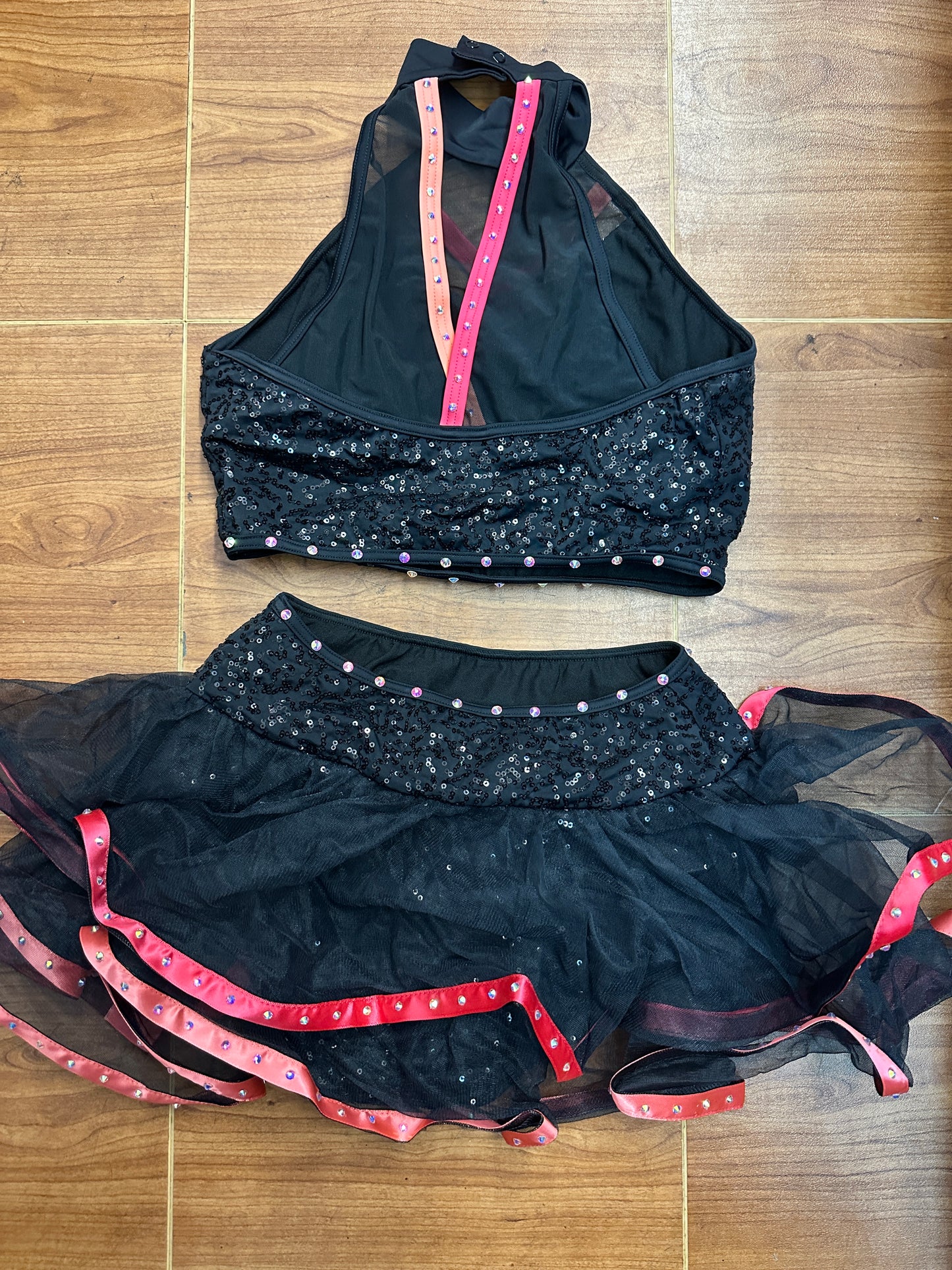 Pre-Owned Costume Small Adult Coral Weissman SQ12173 Jazz Tap Musical Theater Sequin Ruffles 2 pc