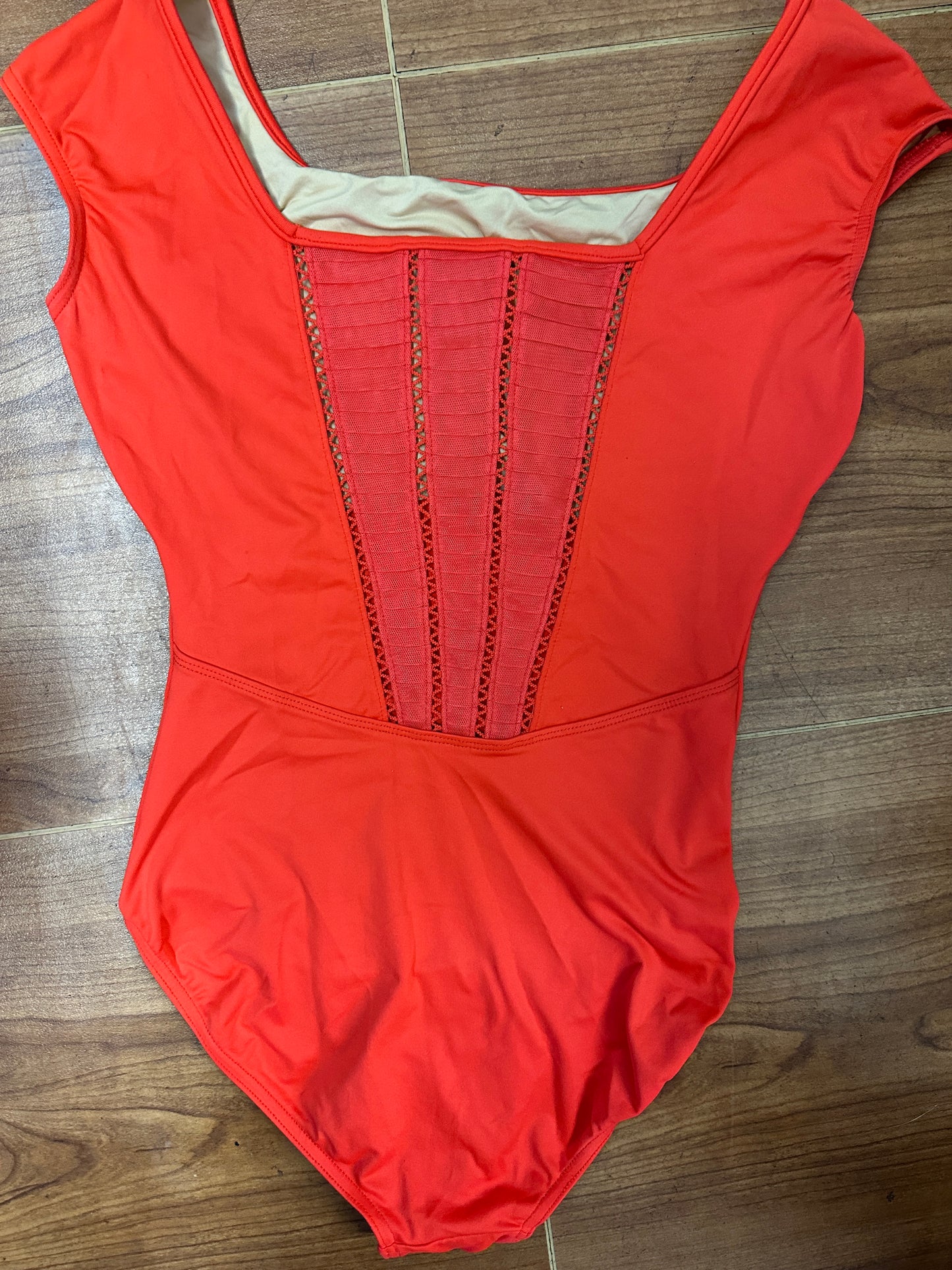 Pre-Owned Leotard Mirella Small Adult Red Detail Back Ballet Jazz